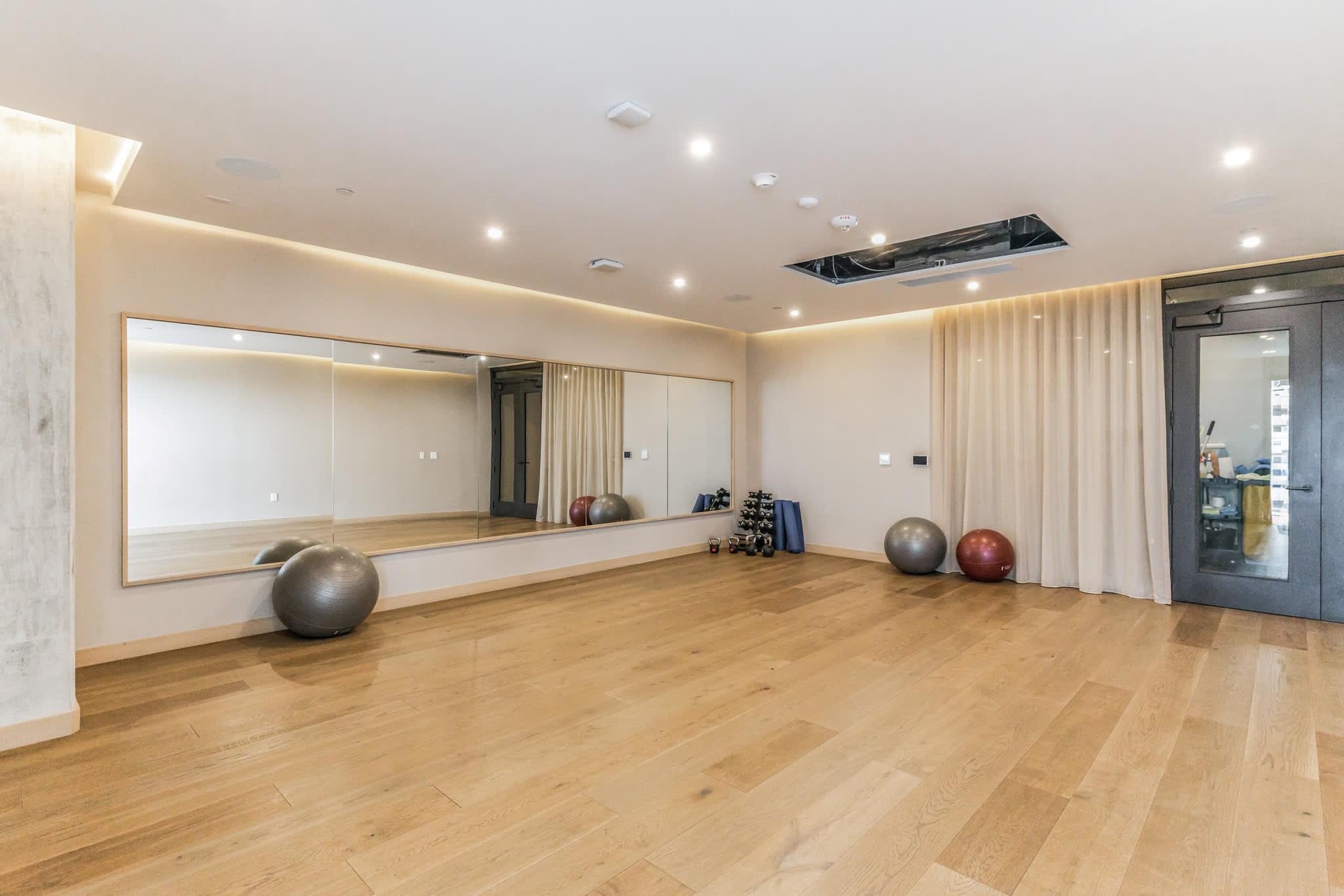 48 East Ave # 3008, Austin, TX 78701