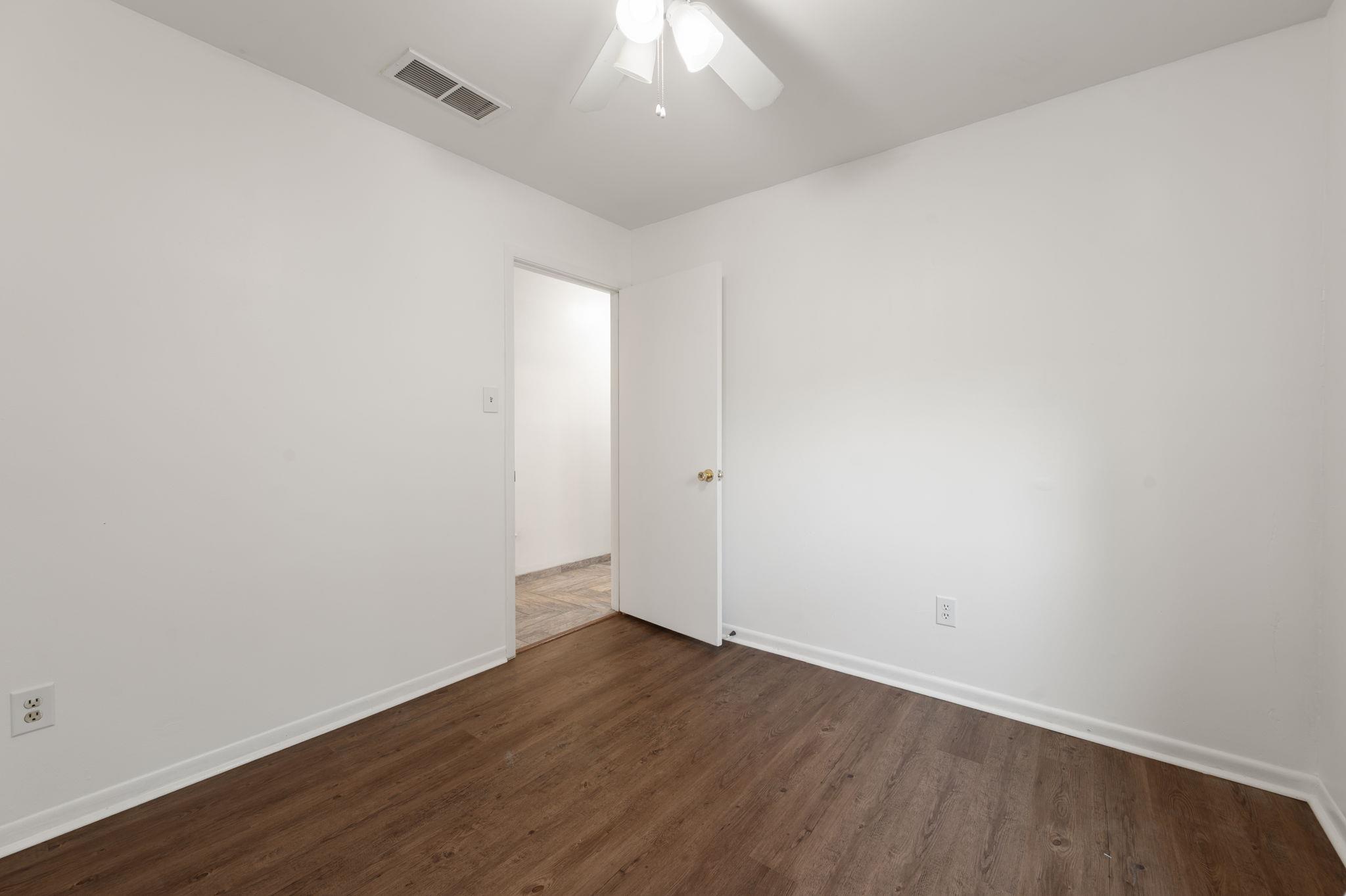 1400 Summit Cir, Taylor, TX 76574