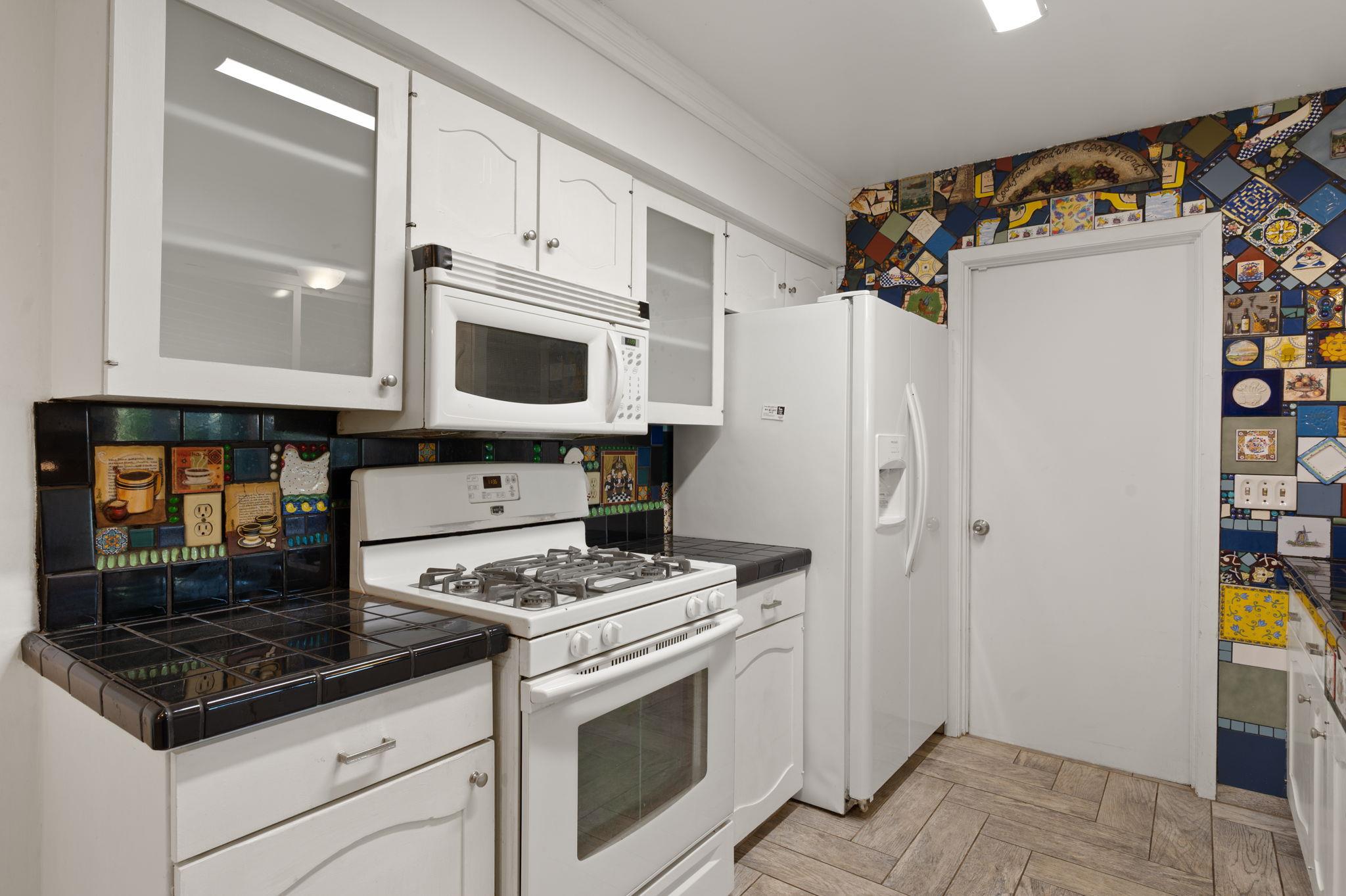 1400 Summit Cir, Taylor, TX 76574