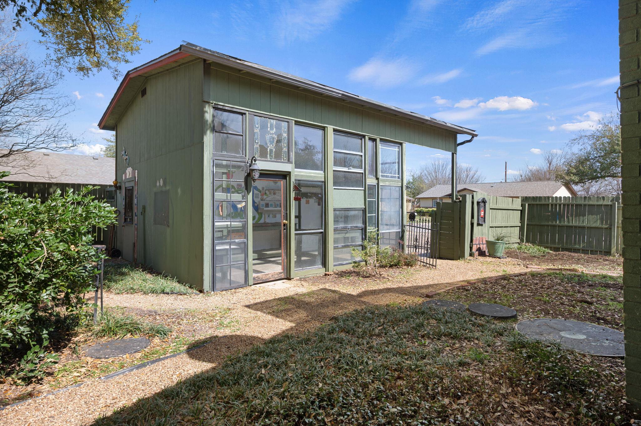 1400 Summit Cir, Taylor, TX 76574