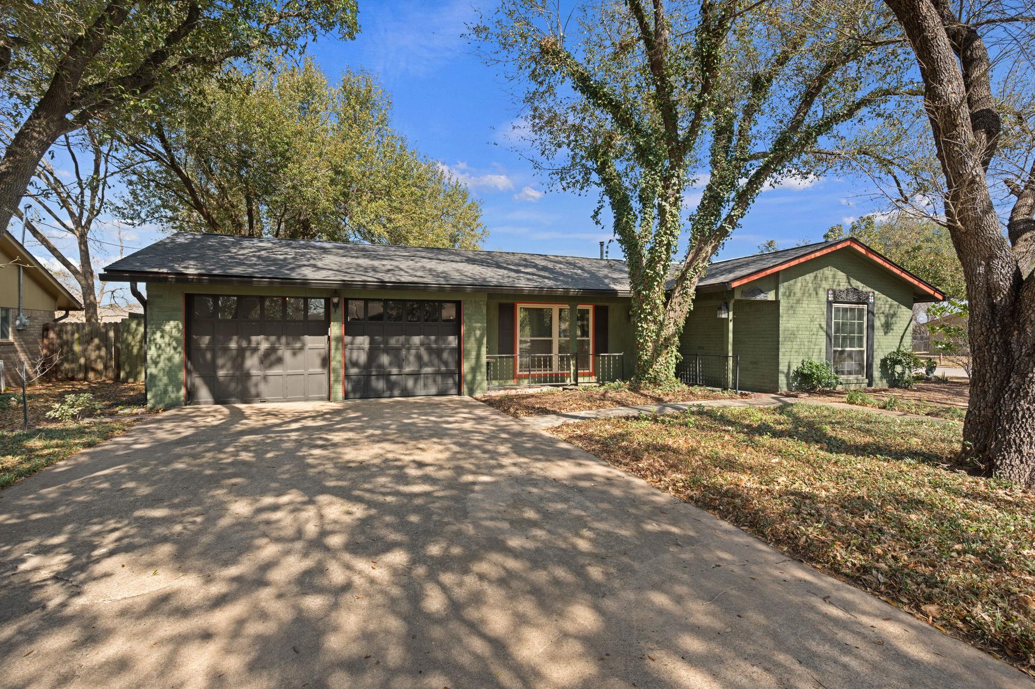 1400 Summit Cir, Taylor, TX 76574