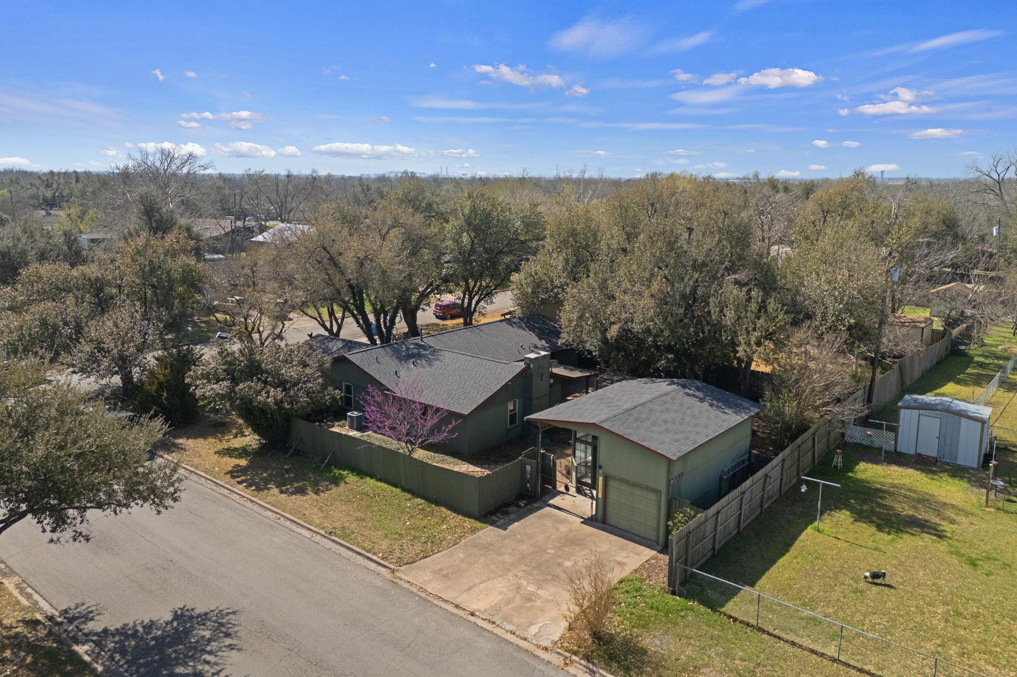 1400 Summit Cir, Taylor, TX 76574