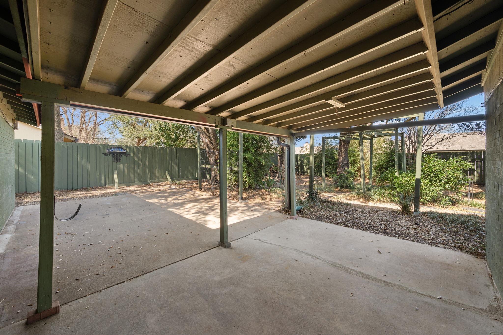 1400 Summit Cir, Taylor, TX 76574