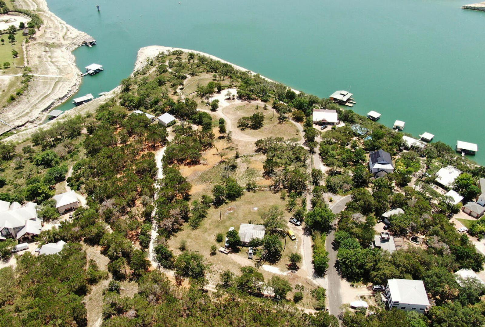 8101 Sharon Rd, Volente, TX 78641