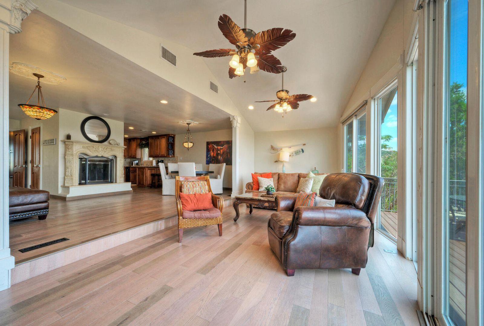 8101 Sharon Rd, Volente, TX 78641