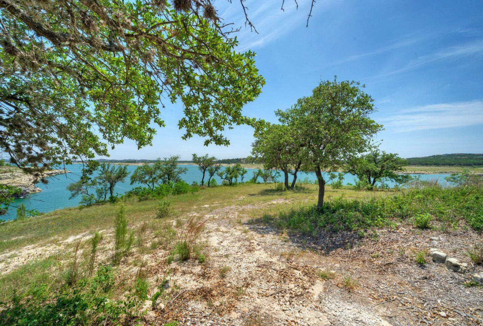 8101 Sharon Rd, Volente, TX 78641