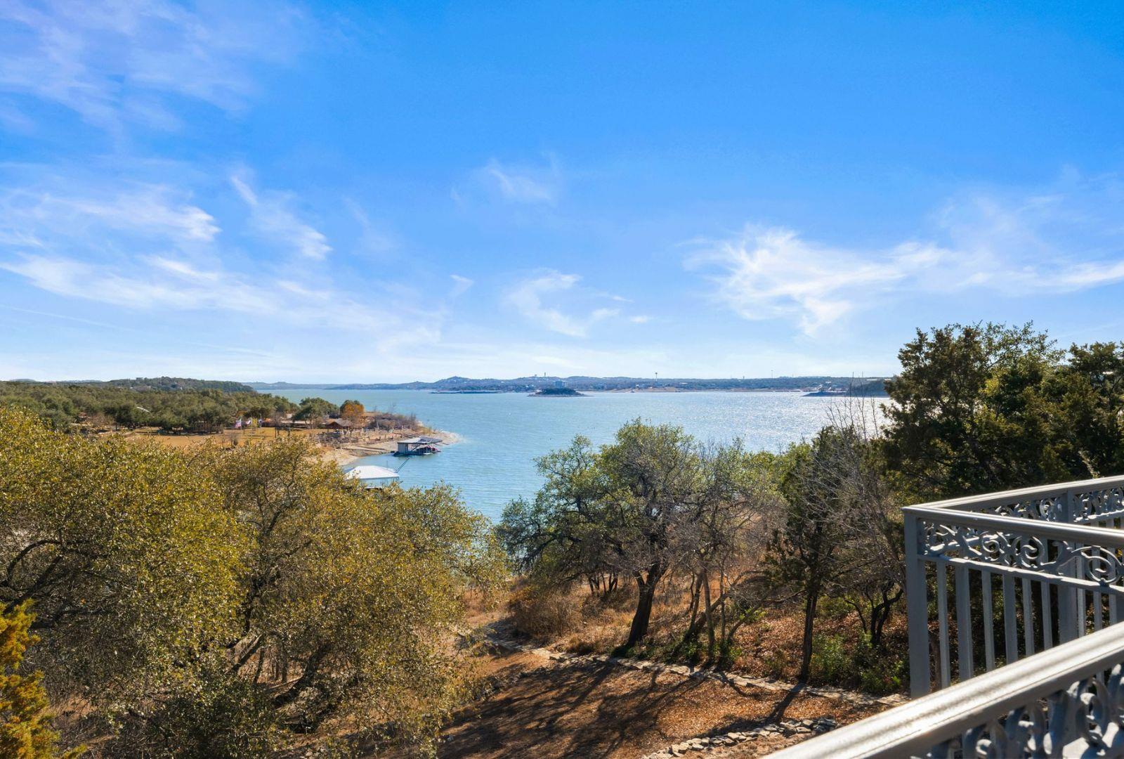 8101 Sharon Rd, Volente, TX 78641