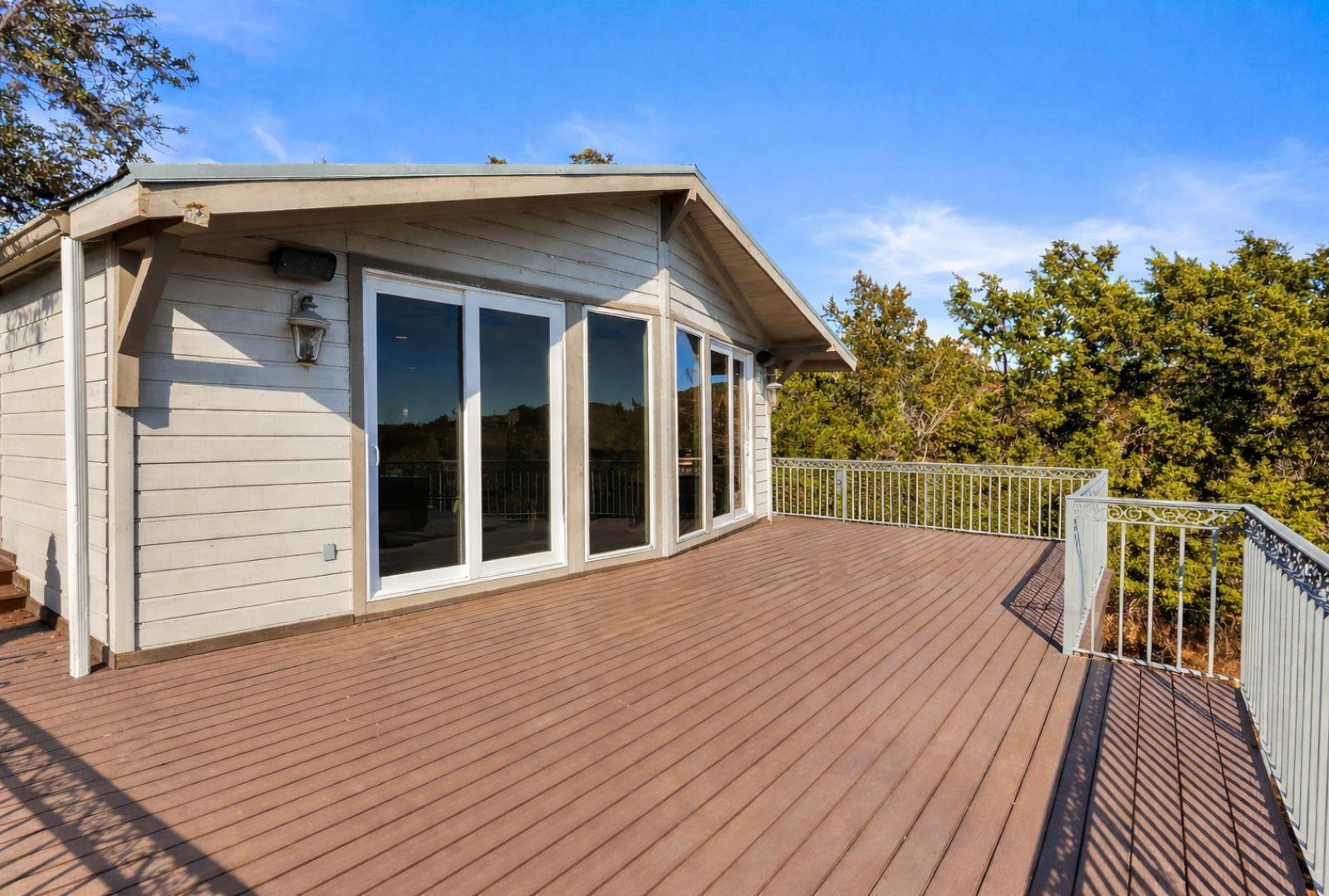 8101 Sharon Rd, Volente, TX 78641