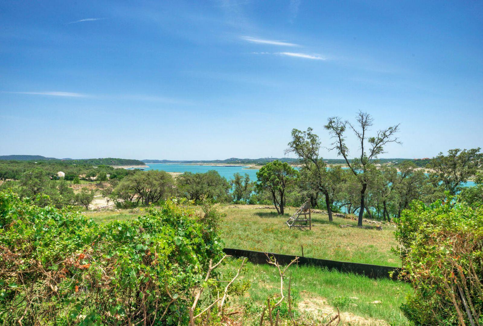 8101 Sharon Rd, Volente, TX 78641