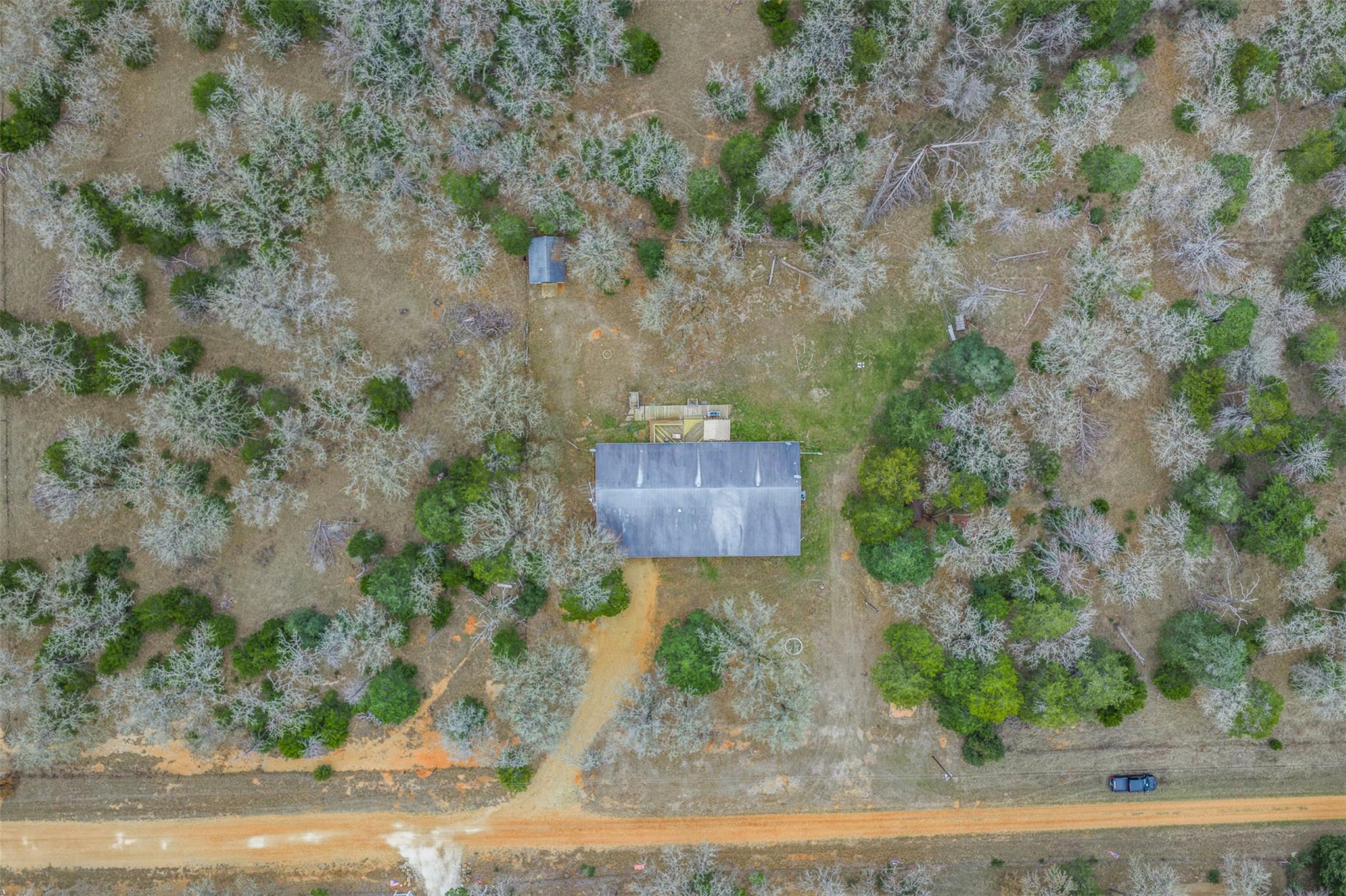 150 Turner Ln, Paige, TX 78659