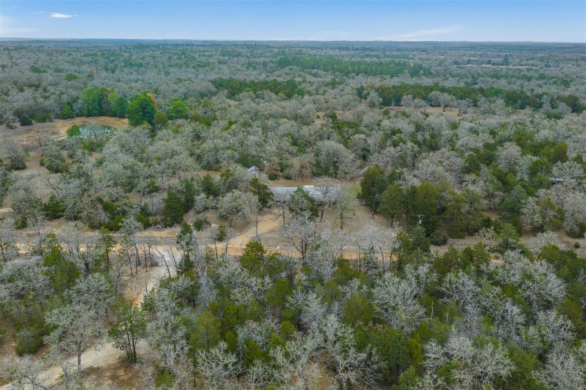 150 Turner Ln, Paige, TX 78659