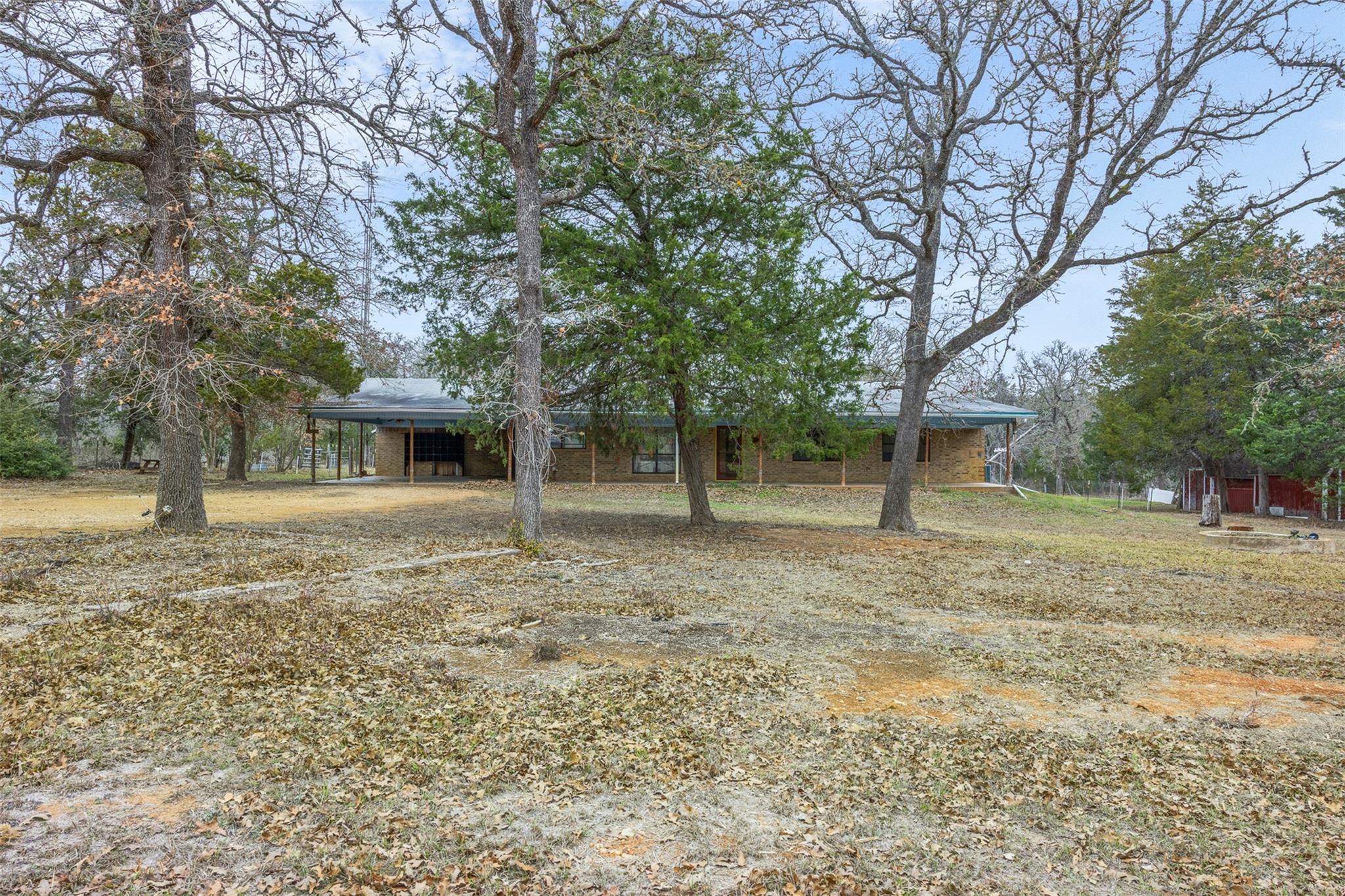 150 Turner Ln, Paige, TX 78659
