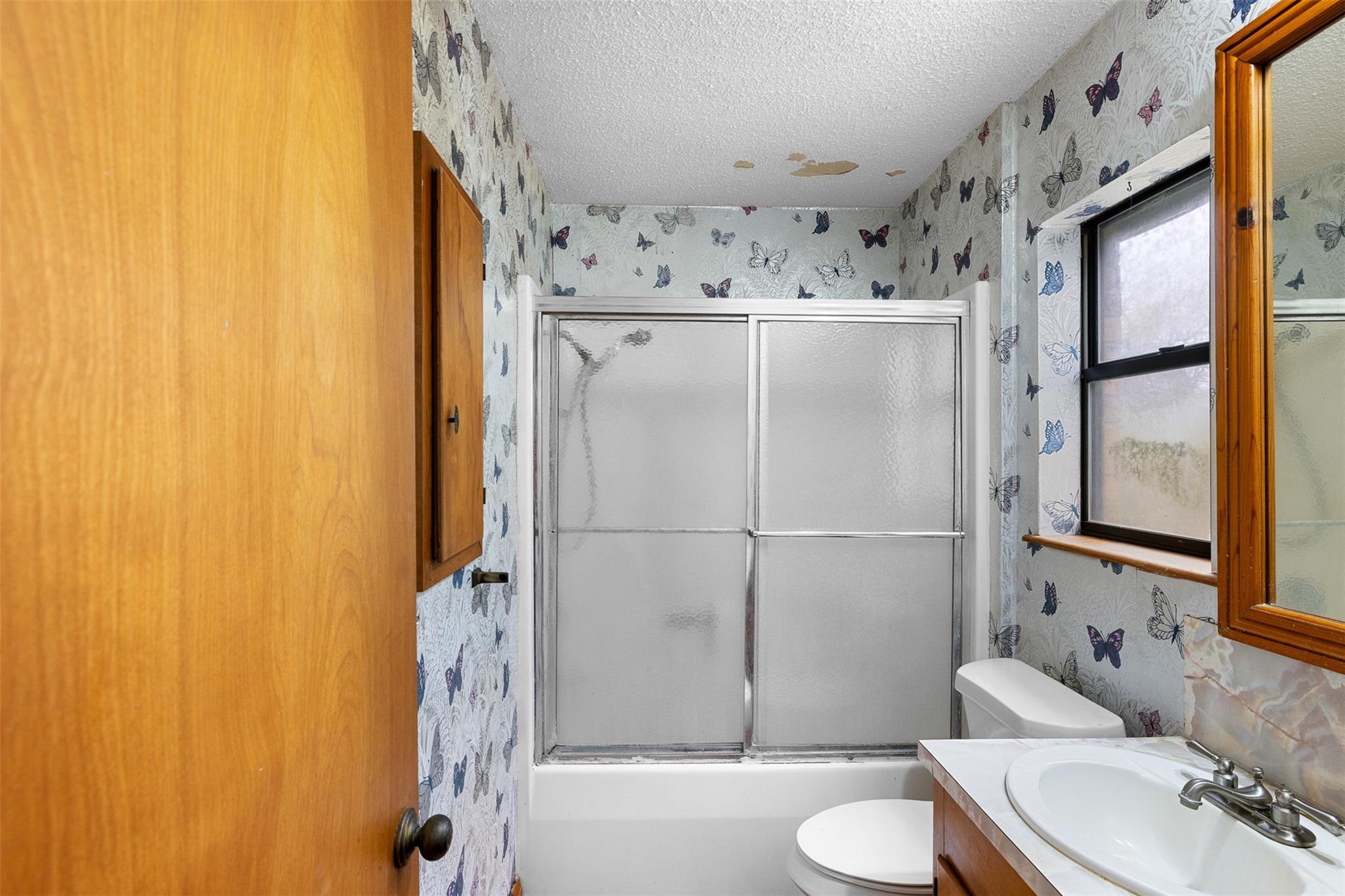 150 Turner Ln, Paige, TX 78659