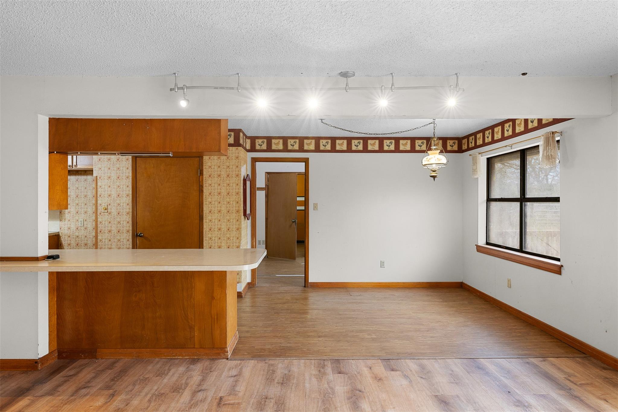 150 Turner Ln, Paige, TX 78659