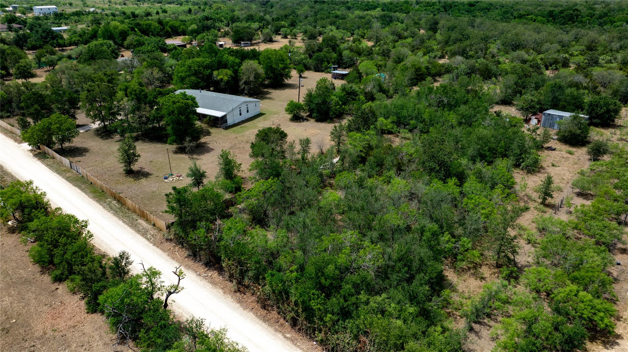 1400 Seminole Trl, Dale, TX 78616
