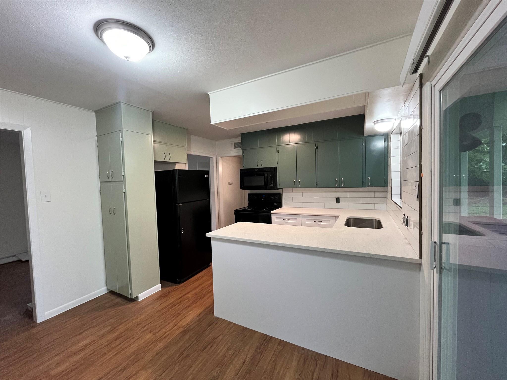 1400 Fairground unit A St # A, Taylor, TX 76574