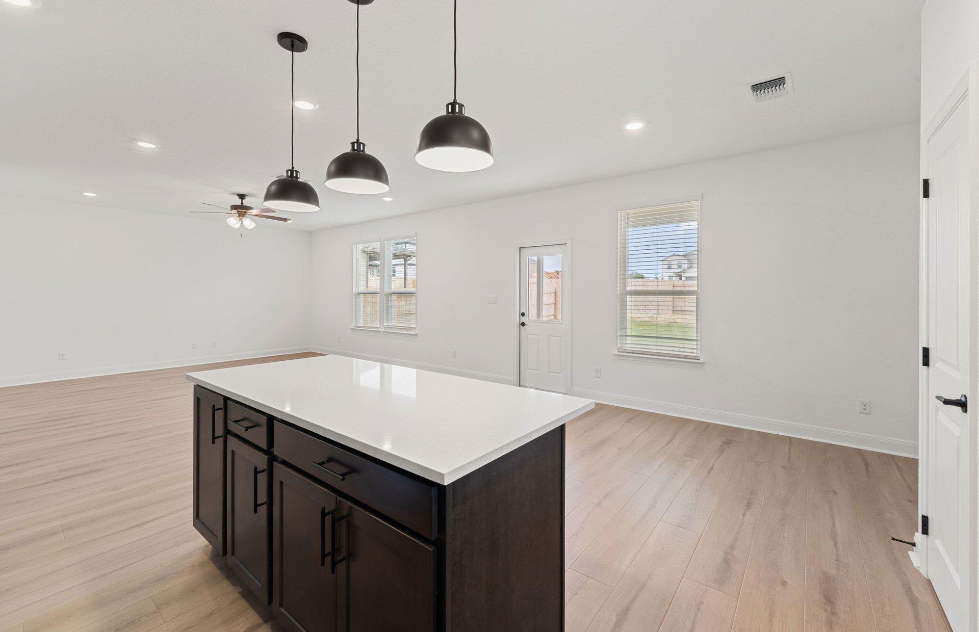 536 Madelines Meadow Ln, Georgetown, TX 78626