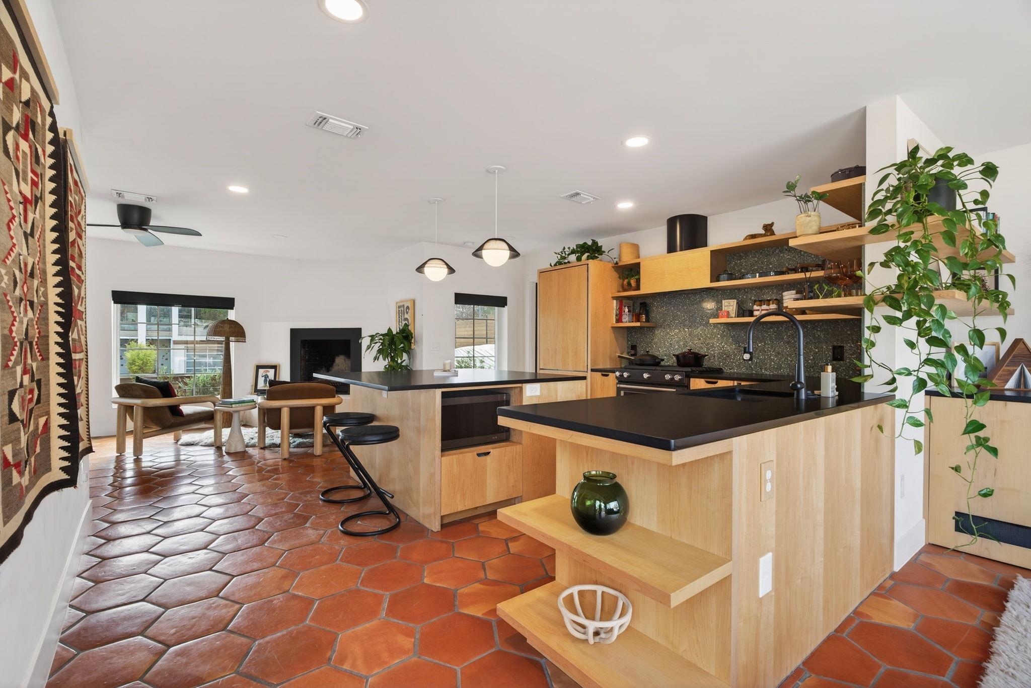 1712 Giles St, Austin, TX 78722