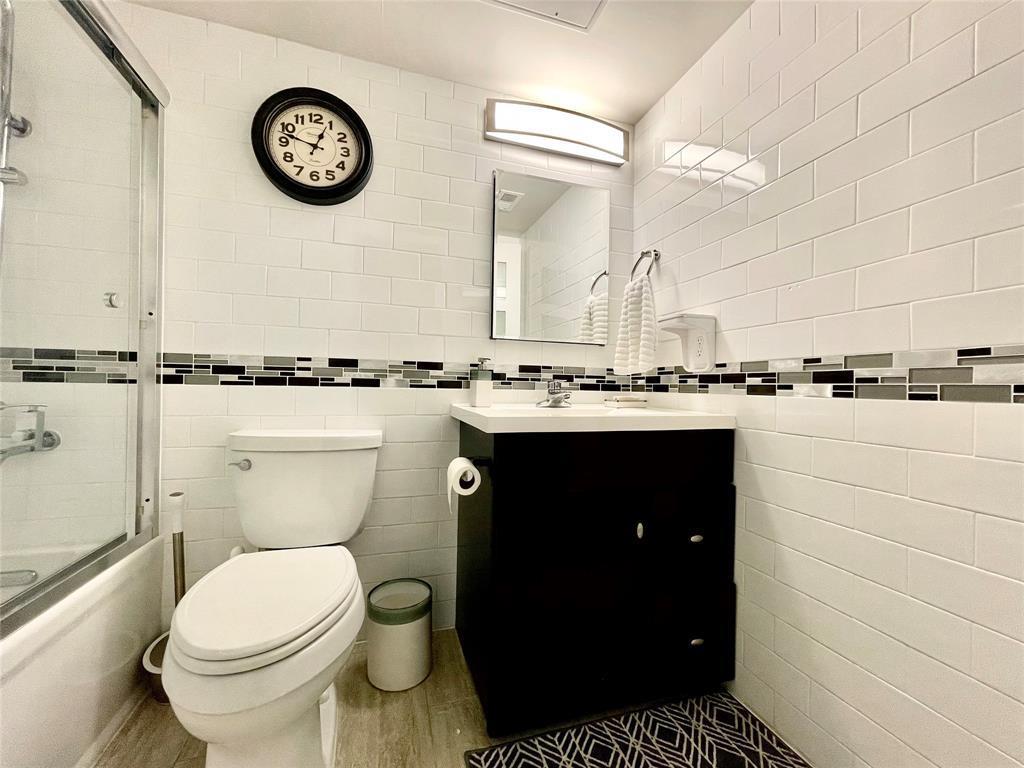 3110 Red River St # D-107, Austin, TX 78705