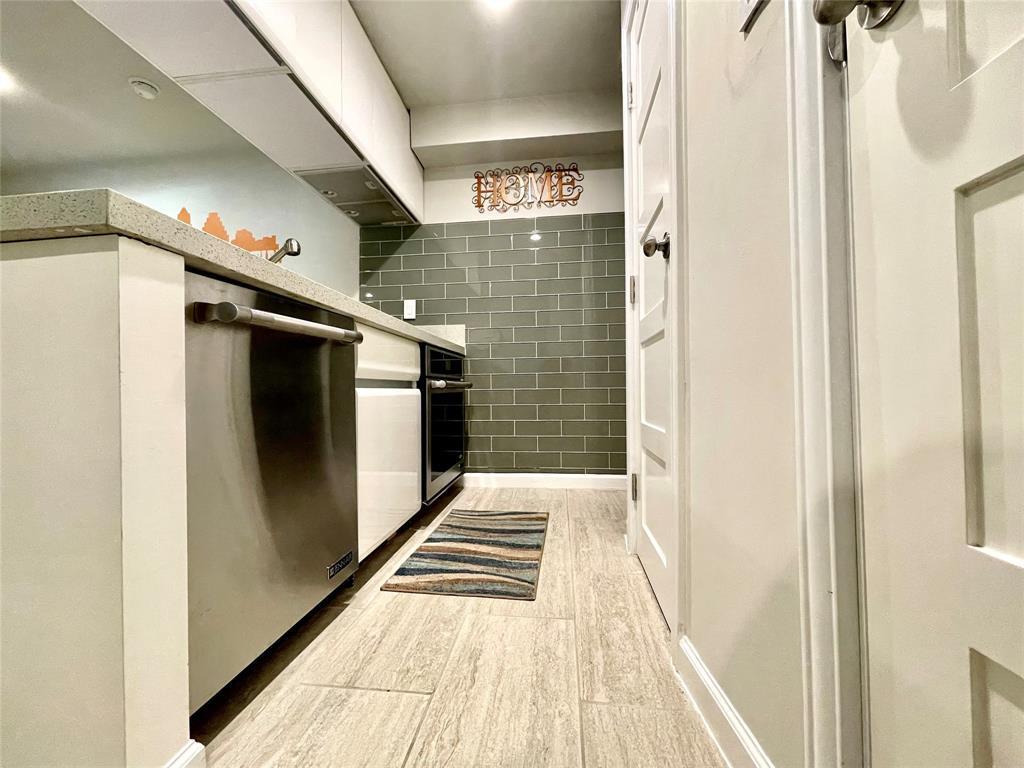 3110 Red River St # D-107, Austin, TX 78705