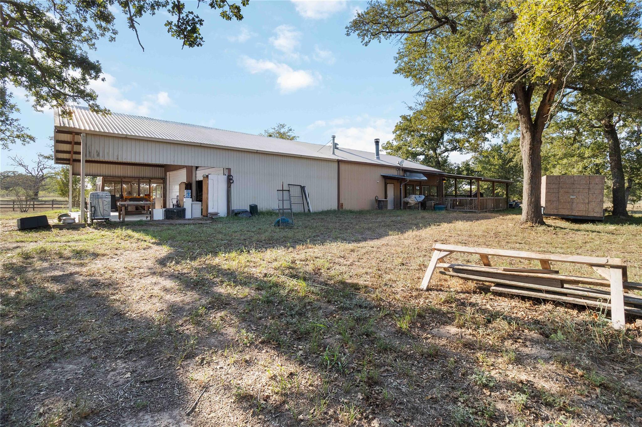 145 Three Oaks Ln, Bastrop, TX 78602