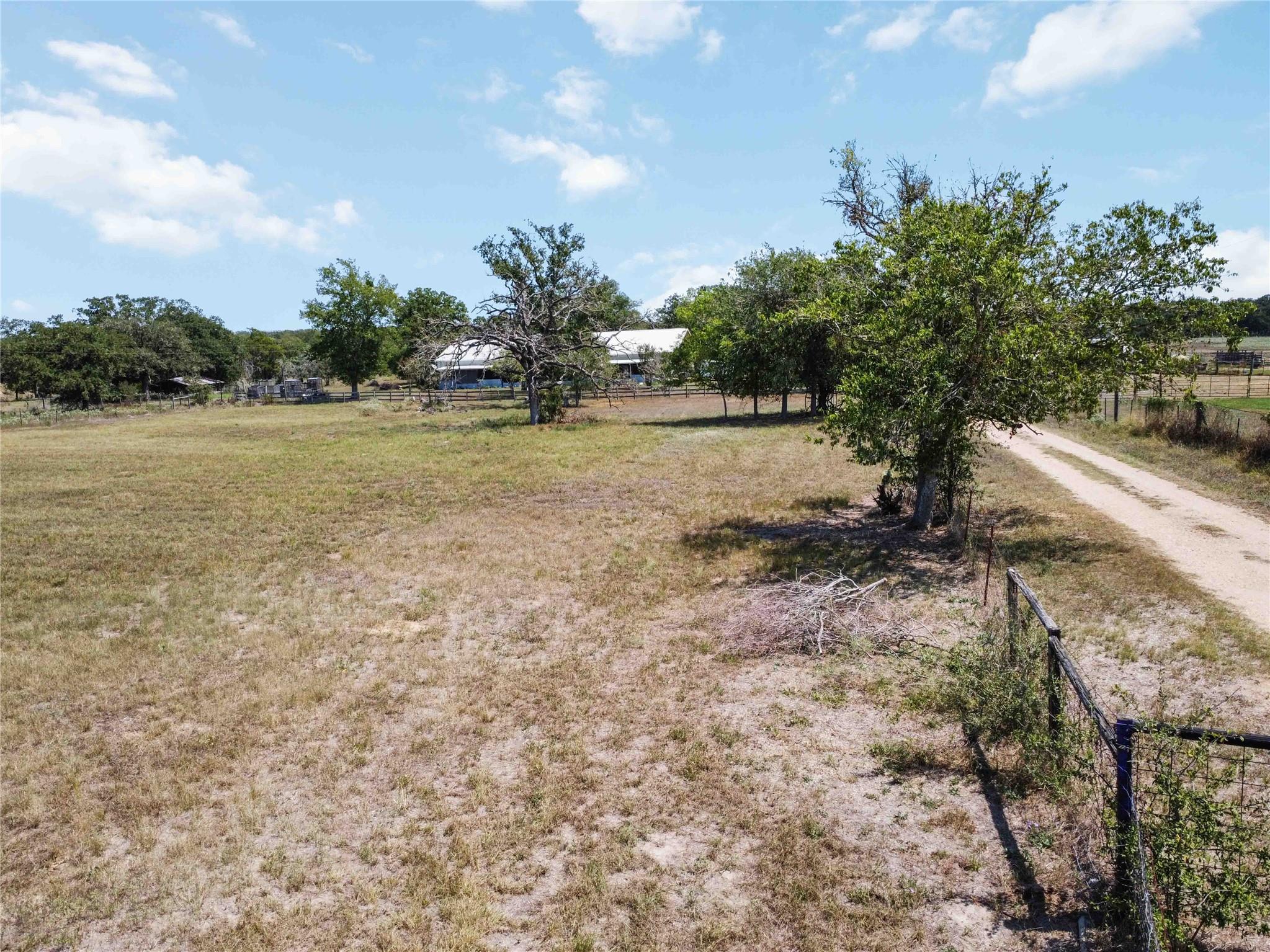 145 Three Oaks Ln, Bastrop, TX 78602