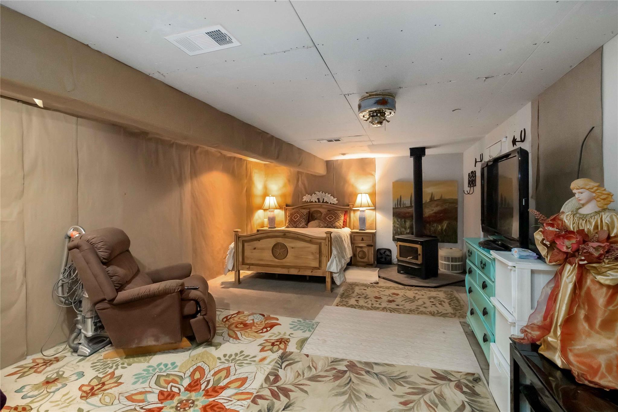 145 Three Oaks Ln, Bastrop, TX 78602