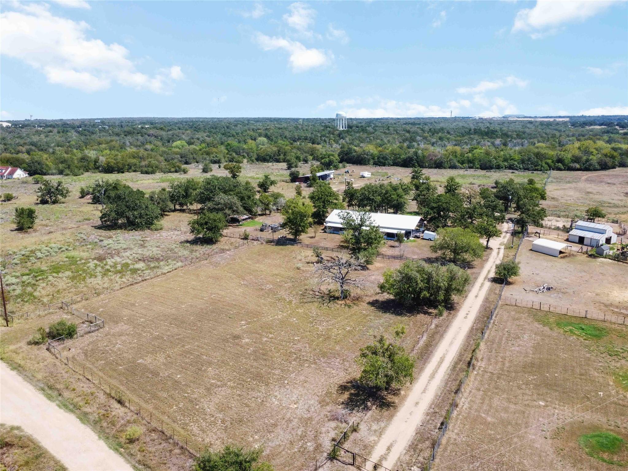 145 Three Oaks Ln, Bastrop, TX 78602