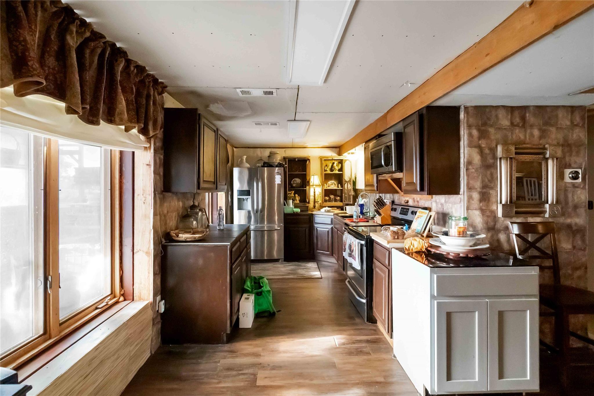 145 Three Oaks Ln, Bastrop, TX 78602