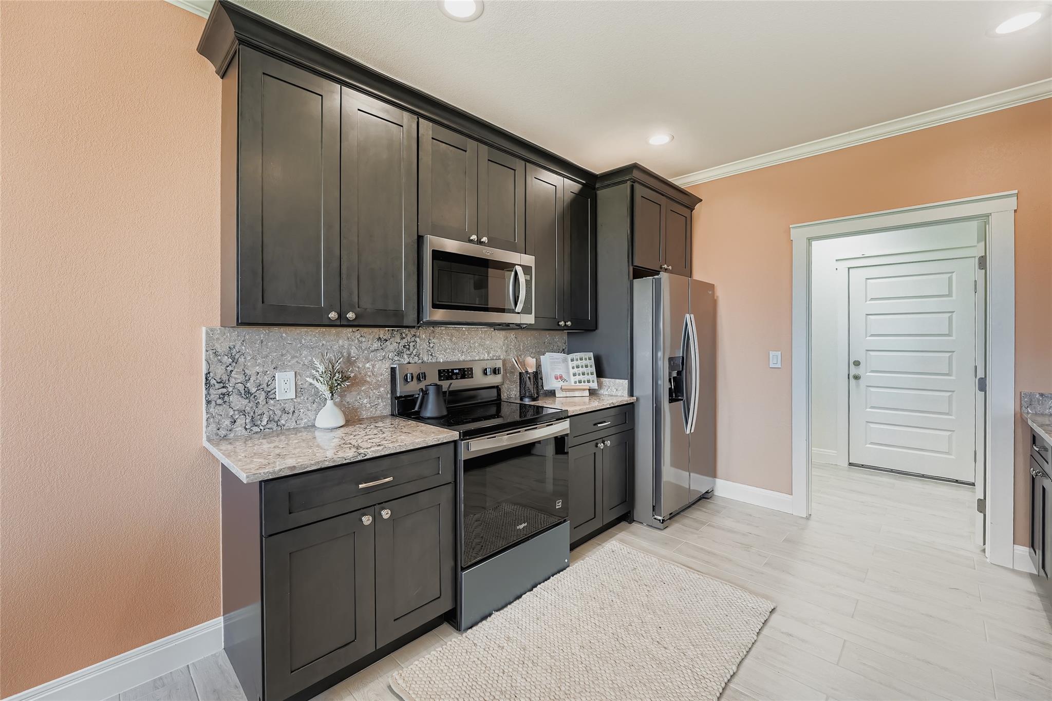 222 Arosa Dr, Elgin, TX 78621