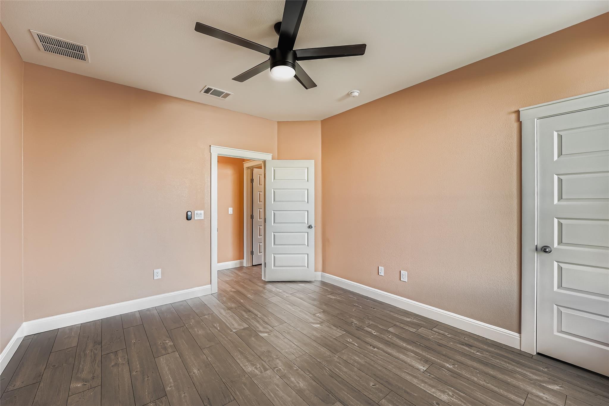 222 Arosa Dr, Elgin, TX 78621