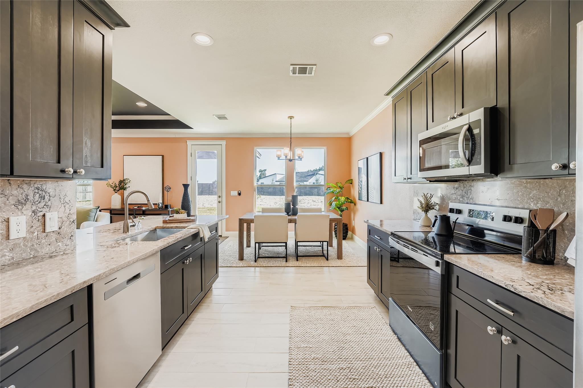 222 Arosa Dr, Elgin, TX 78621