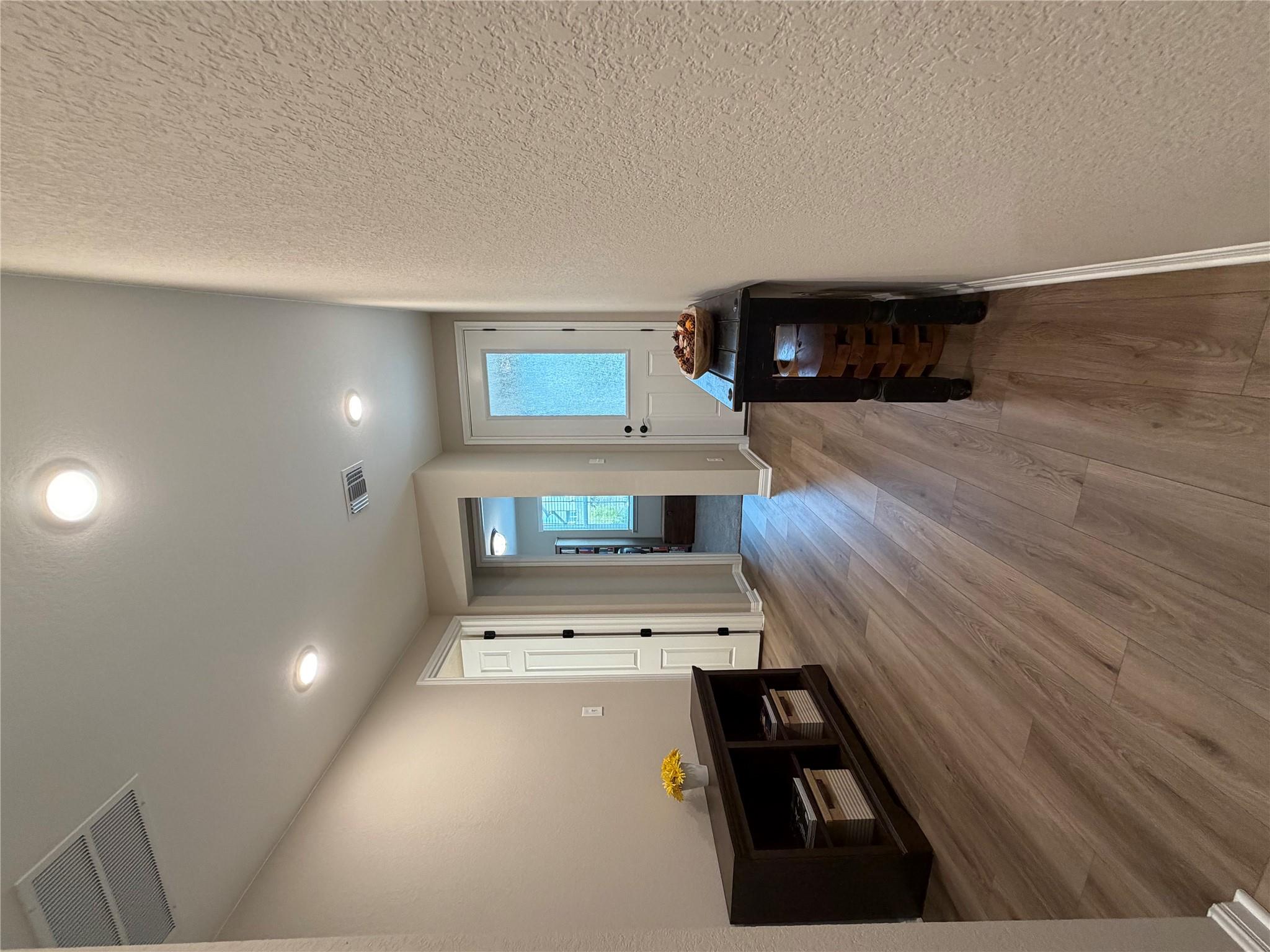 549 Raleigh Dr, Georgetown, TX 78633