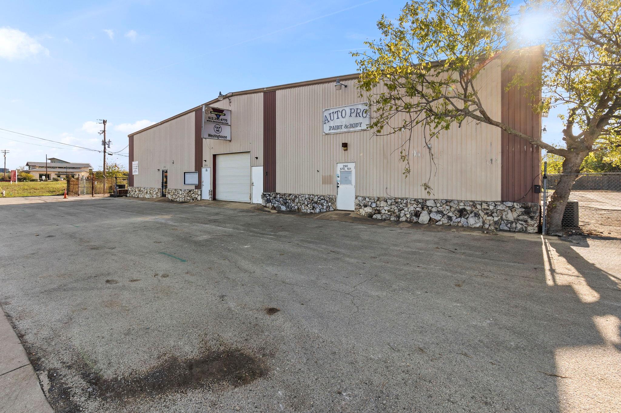 290 Wonder World Dr, San Marcos, TX 78666