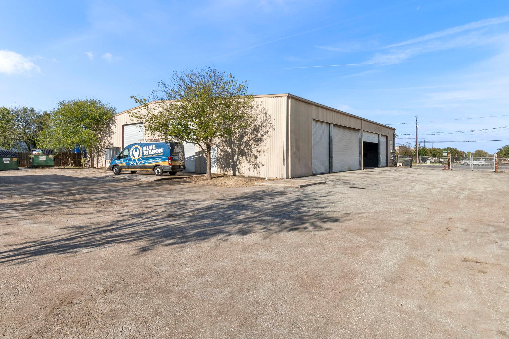 290 Wonder World Dr, San Marcos, TX 78666