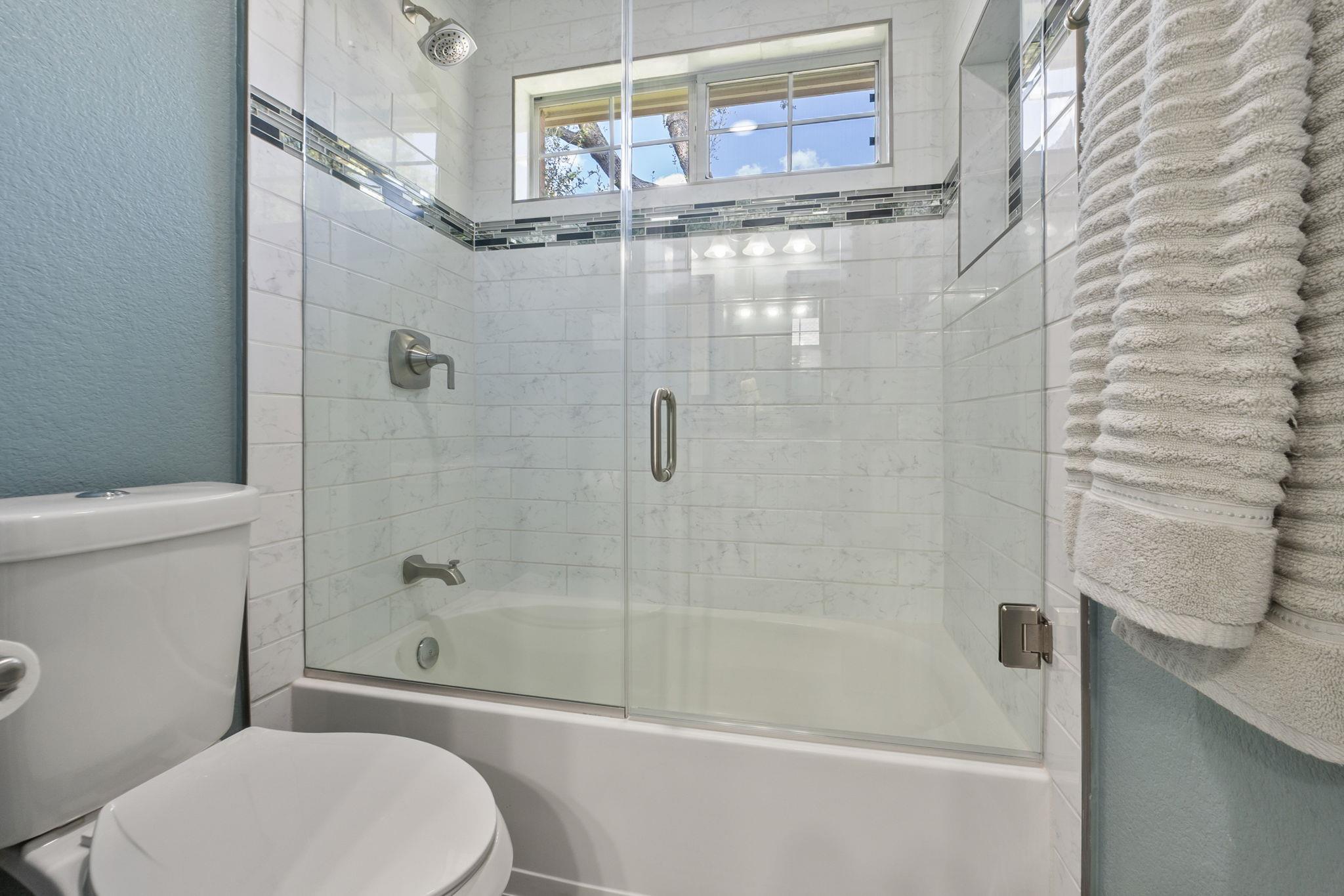 2147 Hilton Head Dr, Round Rock, TX 78664