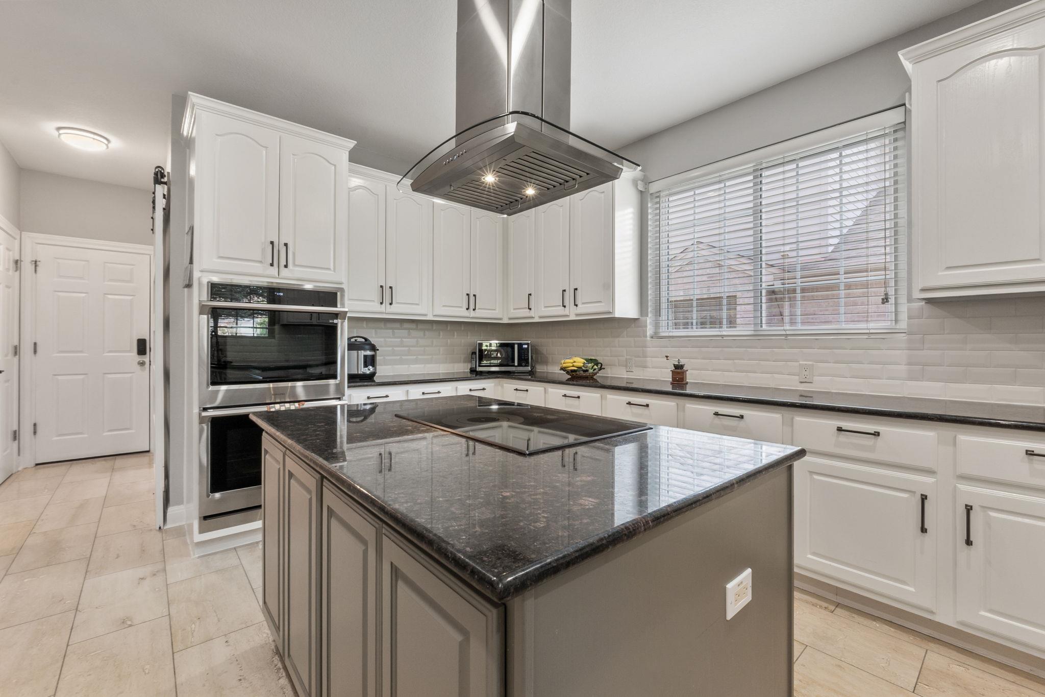 2147 Hilton Head Dr, Round Rock, TX 78664