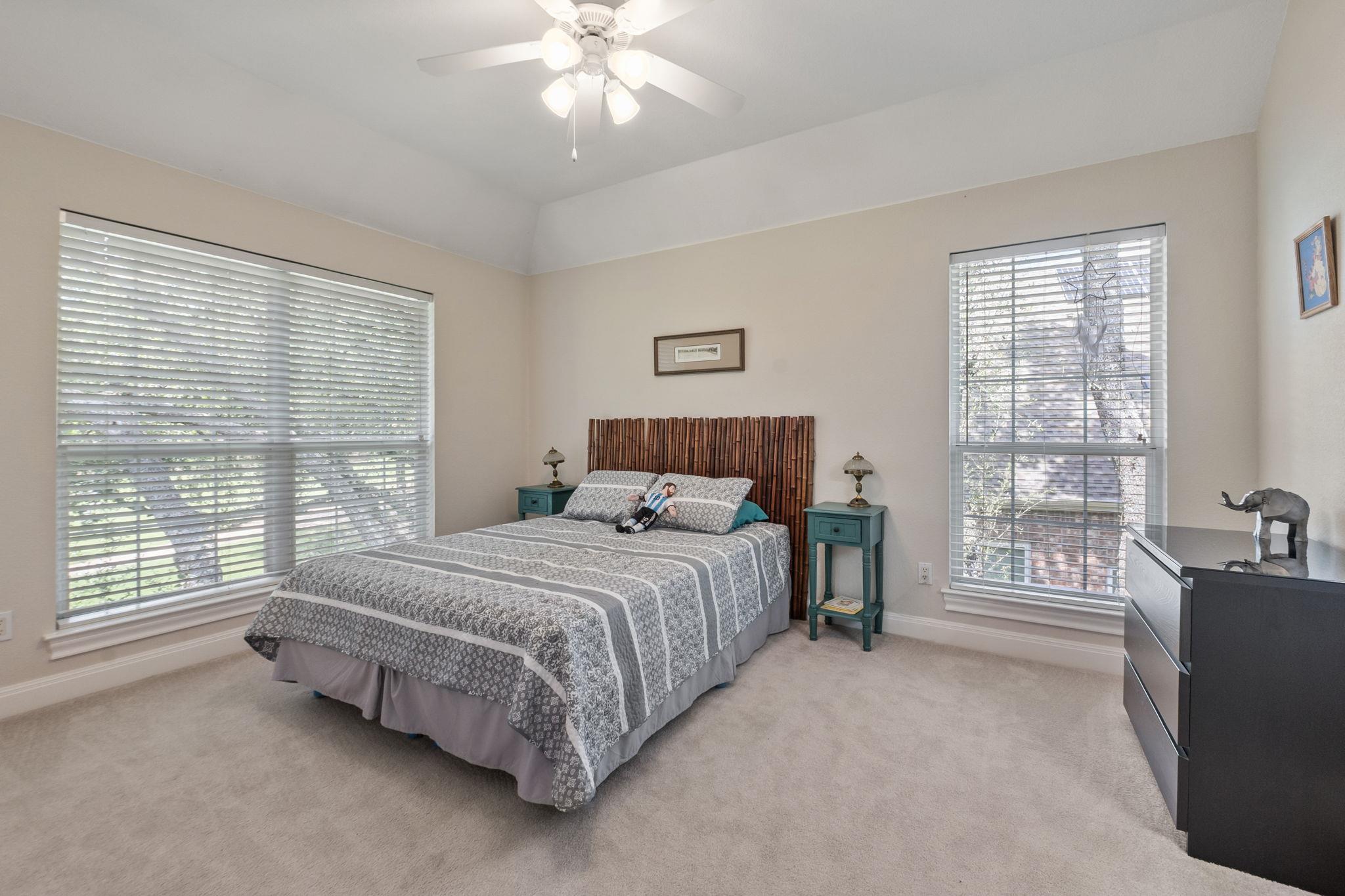 2147 Hilton Head Dr, Round Rock, TX 78664