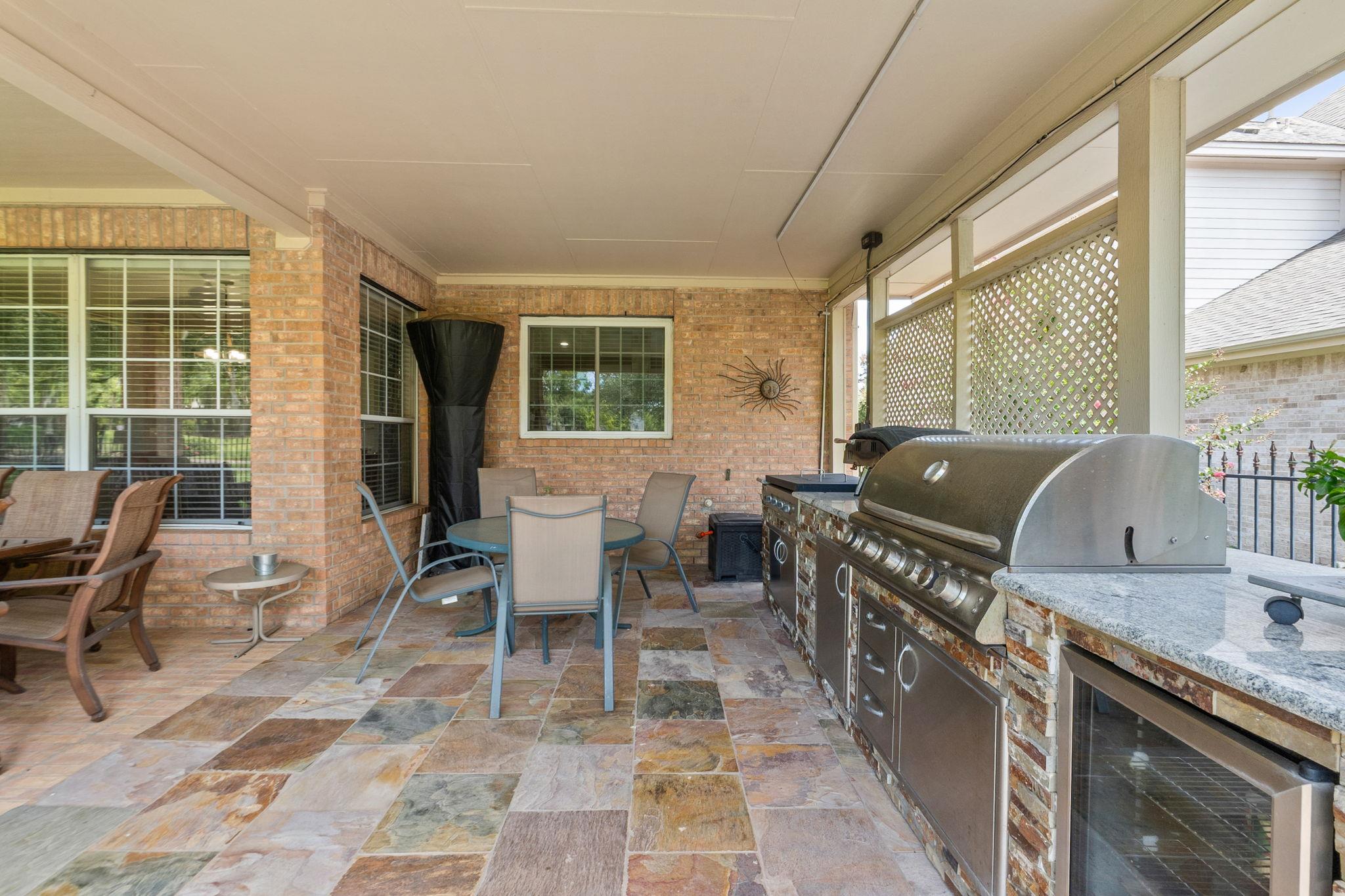 2147 Hilton Head Dr, Round Rock, TX 78664