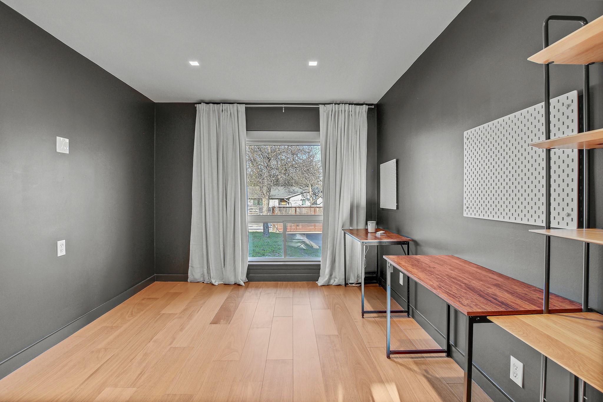 1723 Fawn Dr, Austin, TX 78741