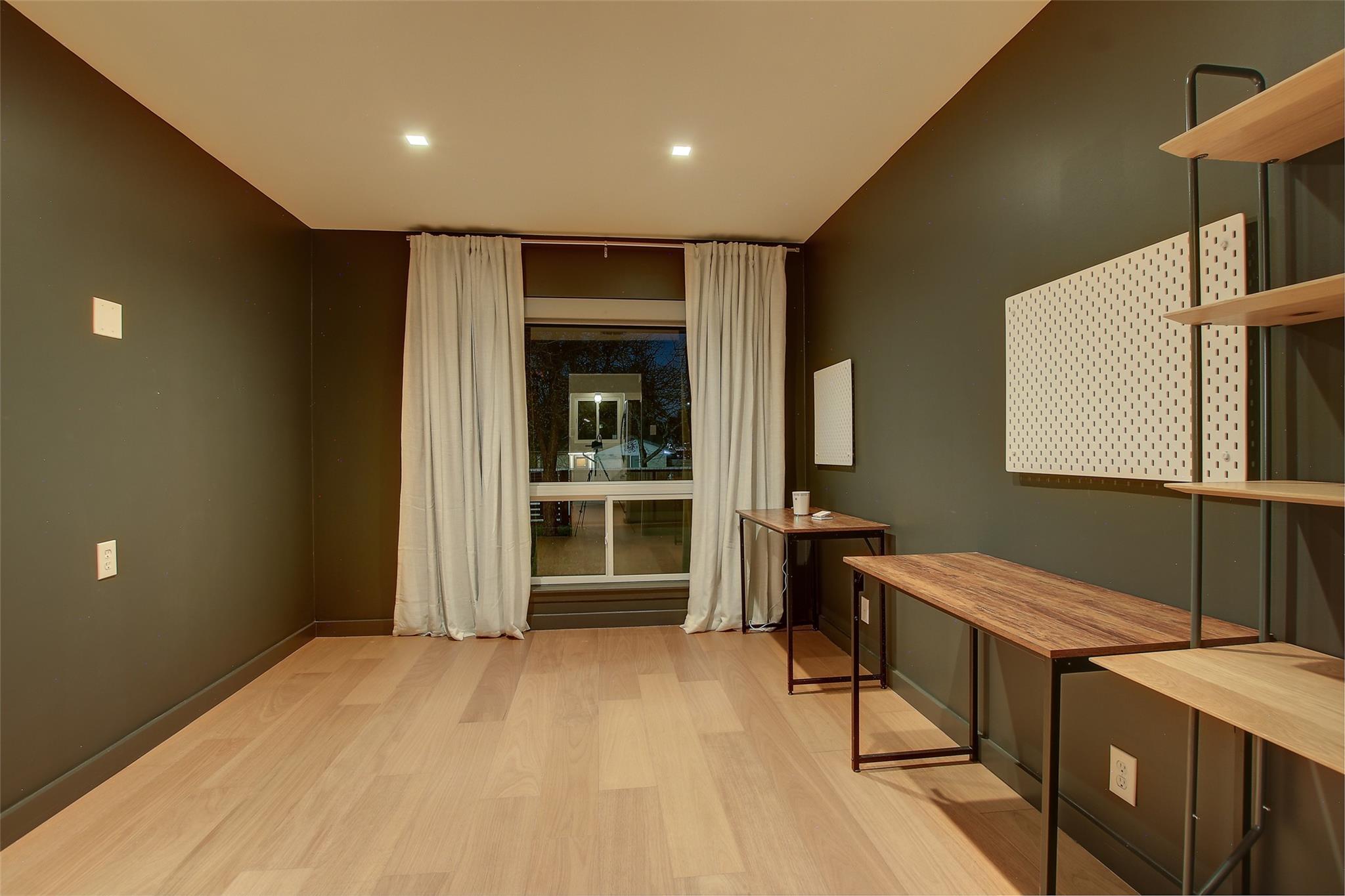 1723 Fawn Dr, Austin, TX 78741