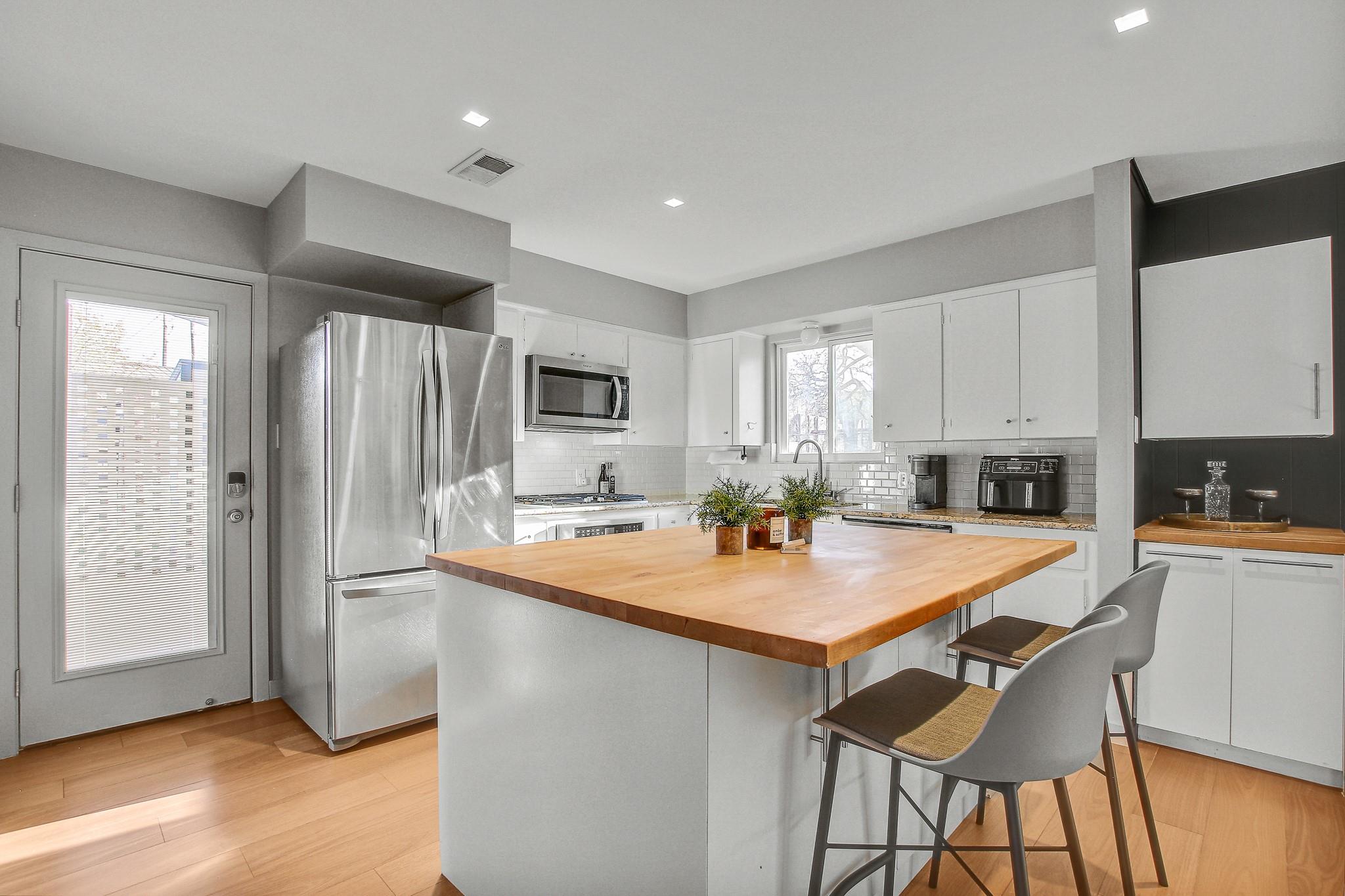 1723 Fawn Dr, Austin, TX 78741