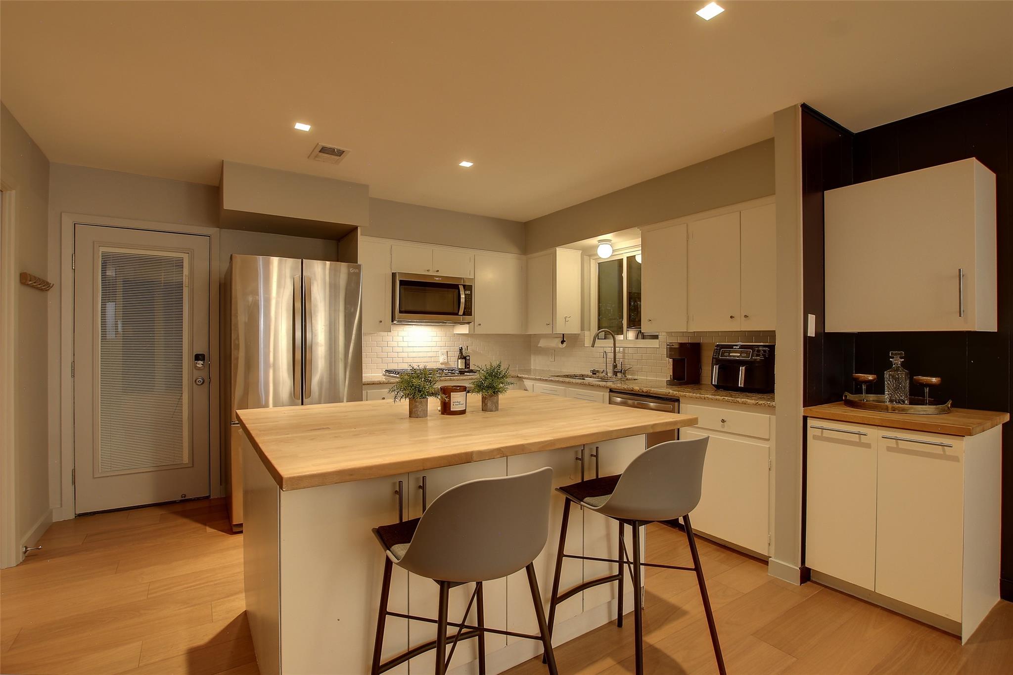 1723 Fawn Dr, Austin, TX 78741