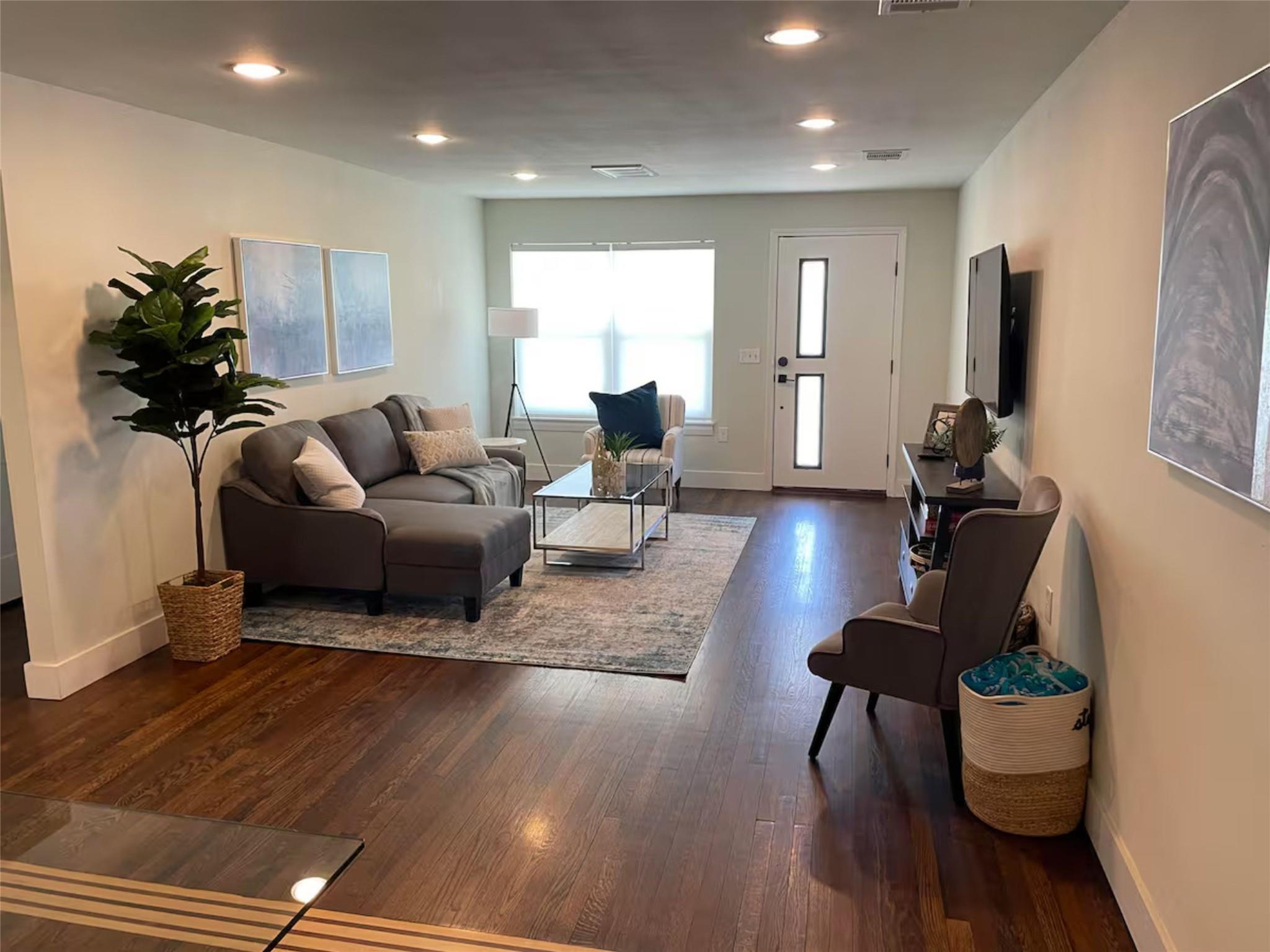 1406 Brentwood St # 1, Austin, TX 78757