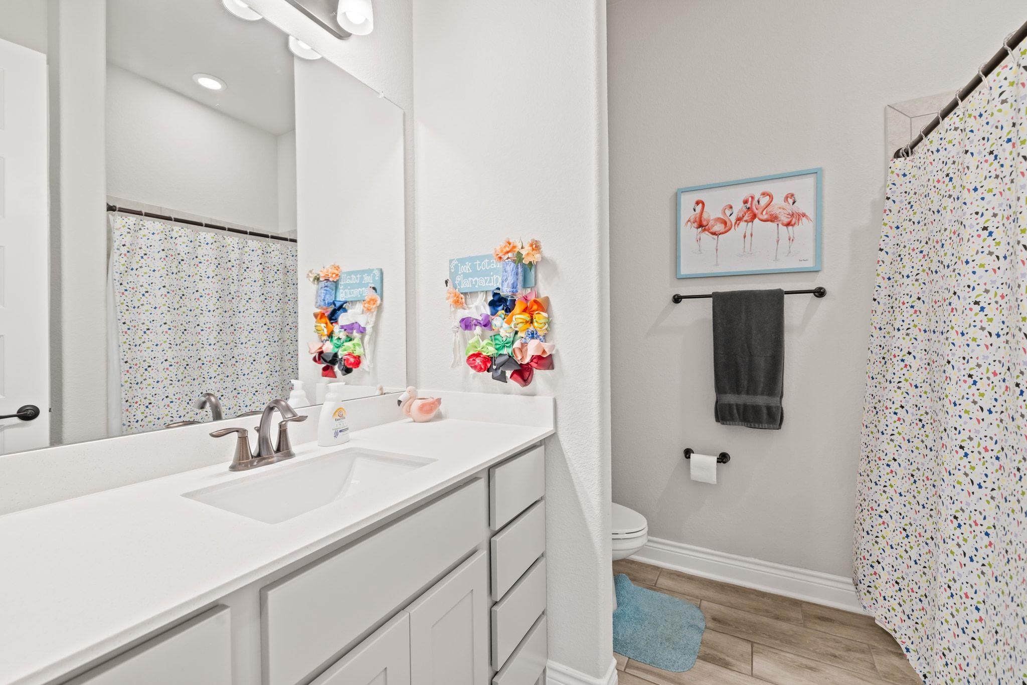 805 Gipper Ln, Leander, TX 78641