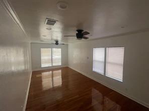 2415 W 10th St, Austin, TX 78703