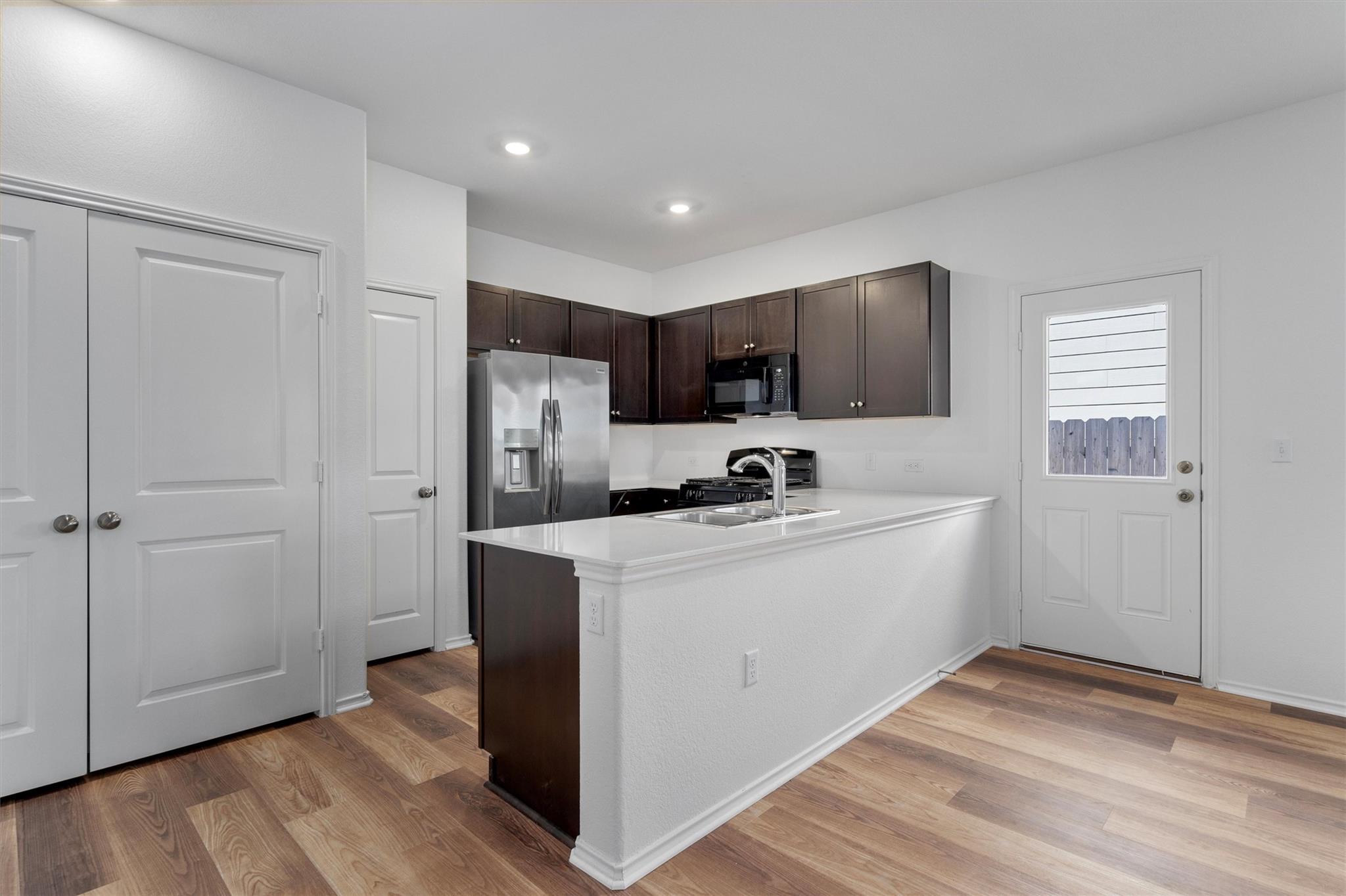 7704 Poppy Petal Dr Loop, Del Valle, TX 78617