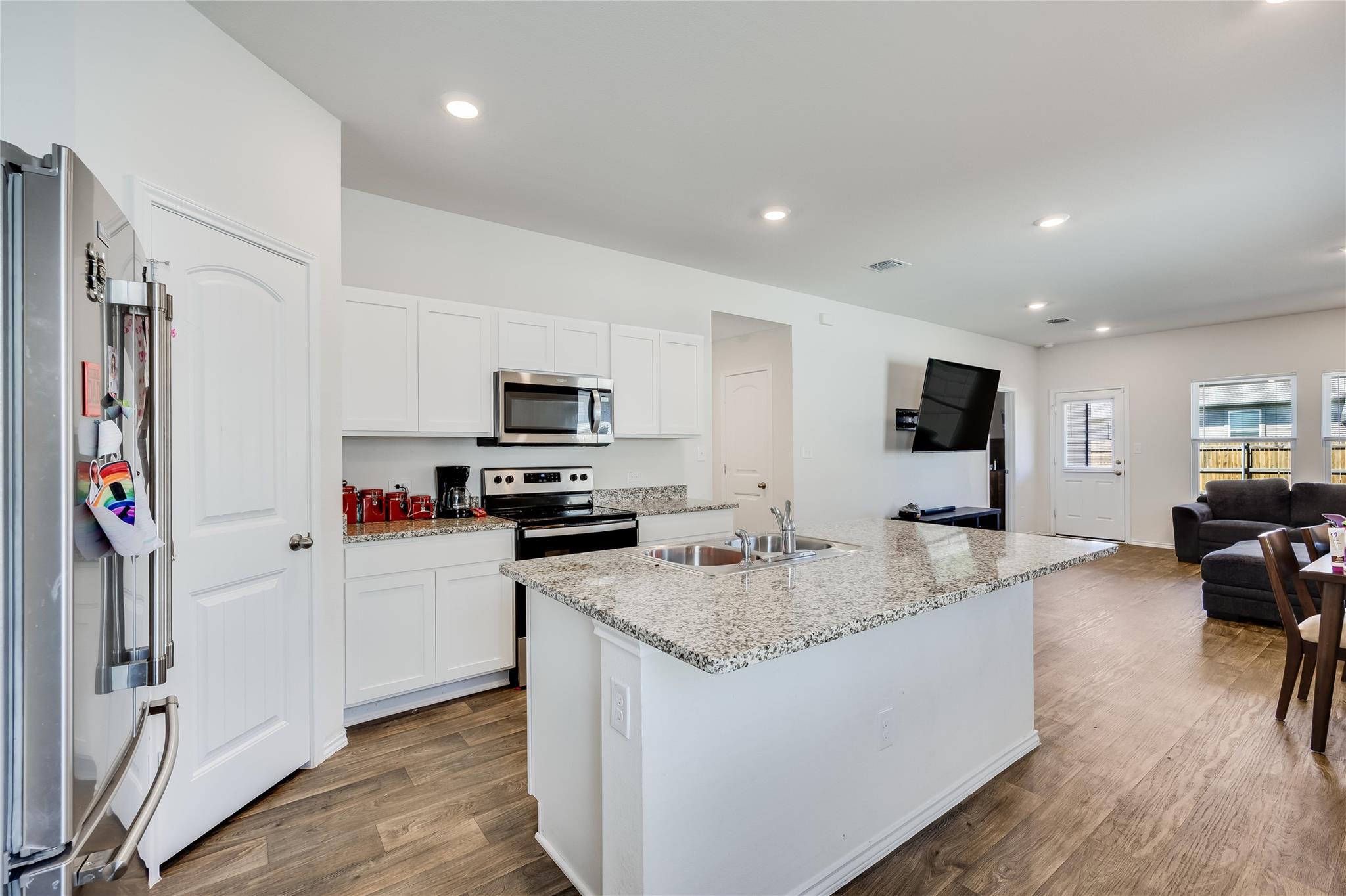 17409 Ginning Ct, Elgin, TX 78621