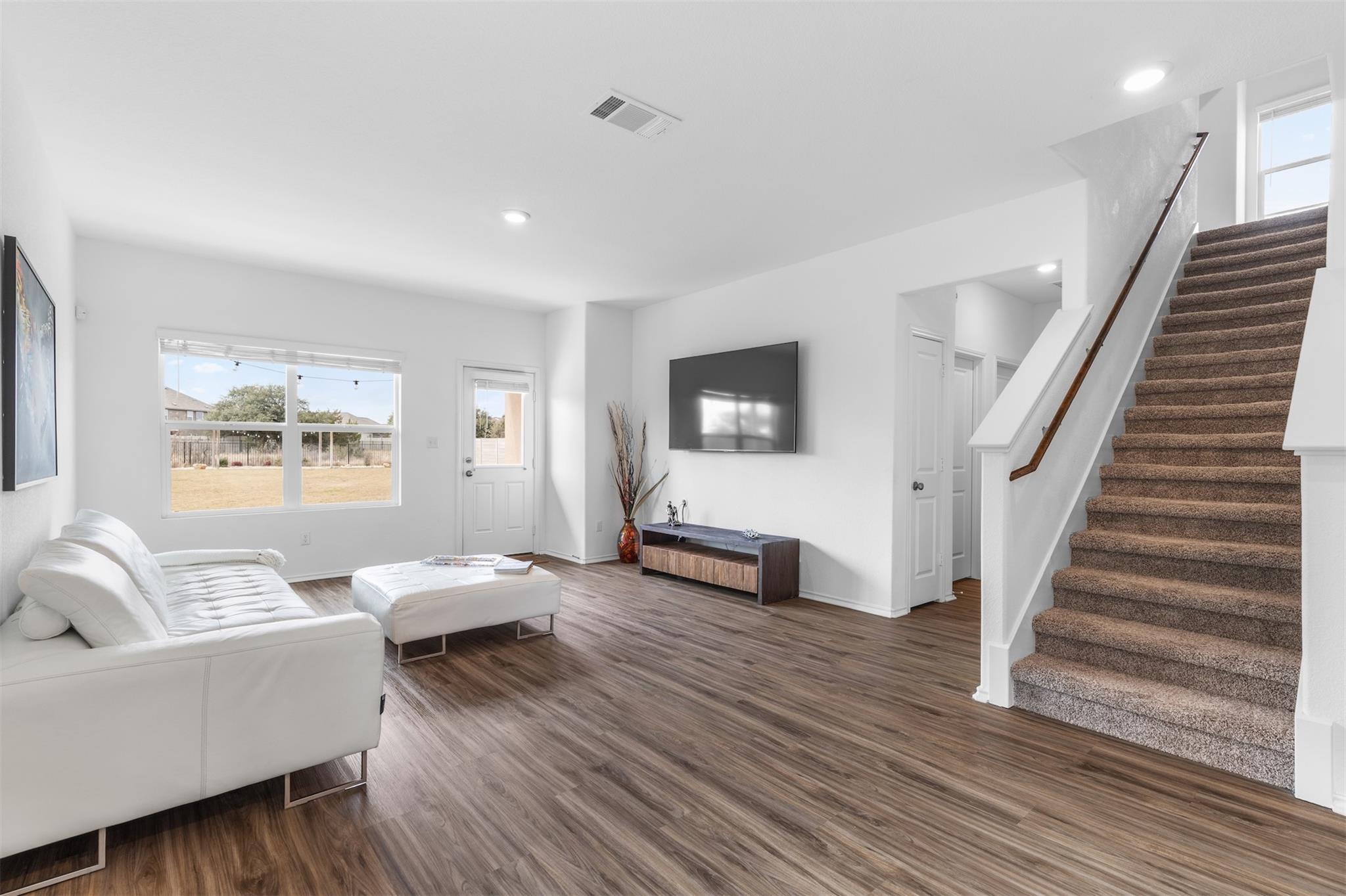 432 Wolf Springs Rd, Georgetown, TX 78628