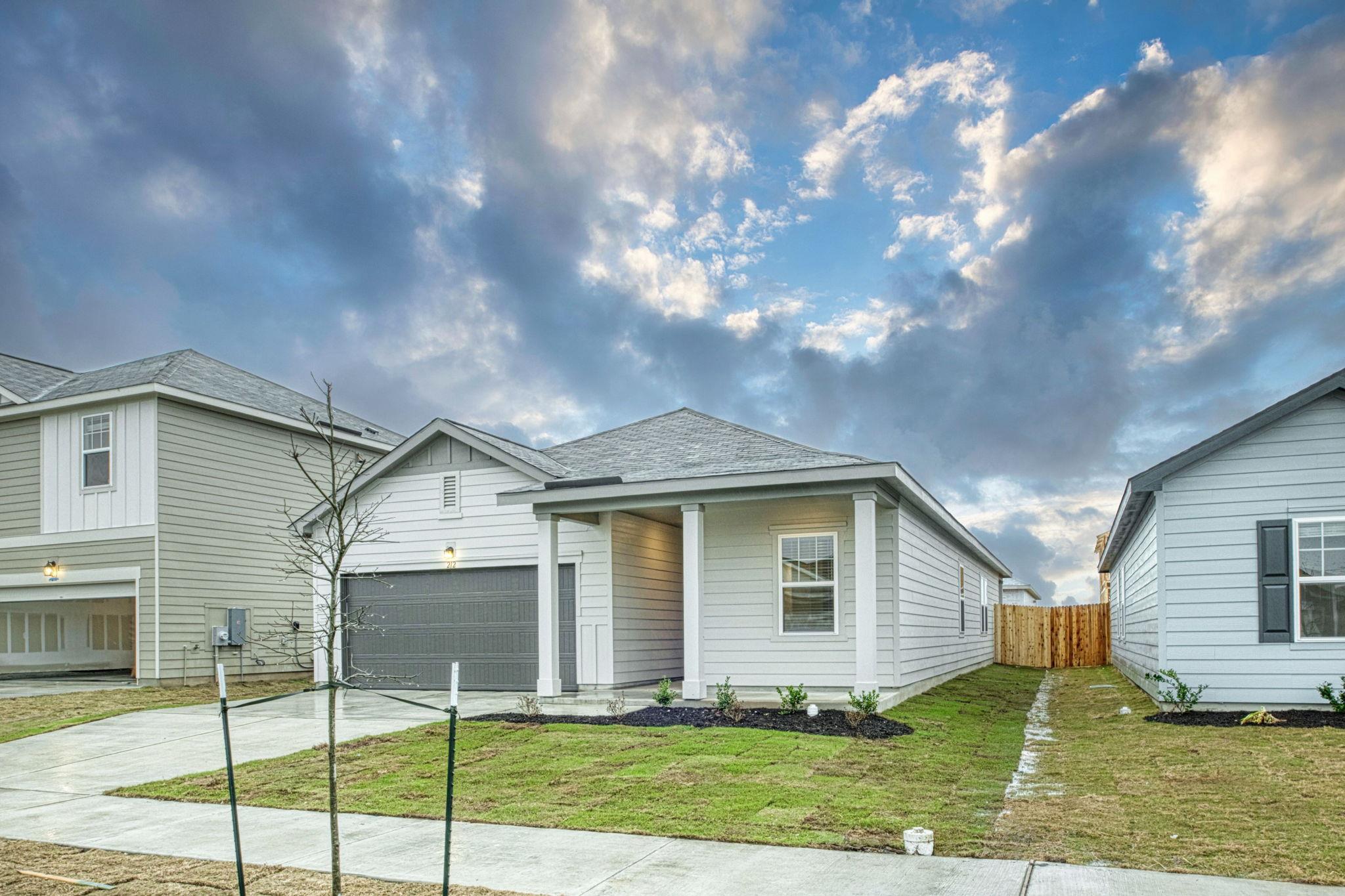 212 Wilson Springs Ln, Taylor, TX 76574